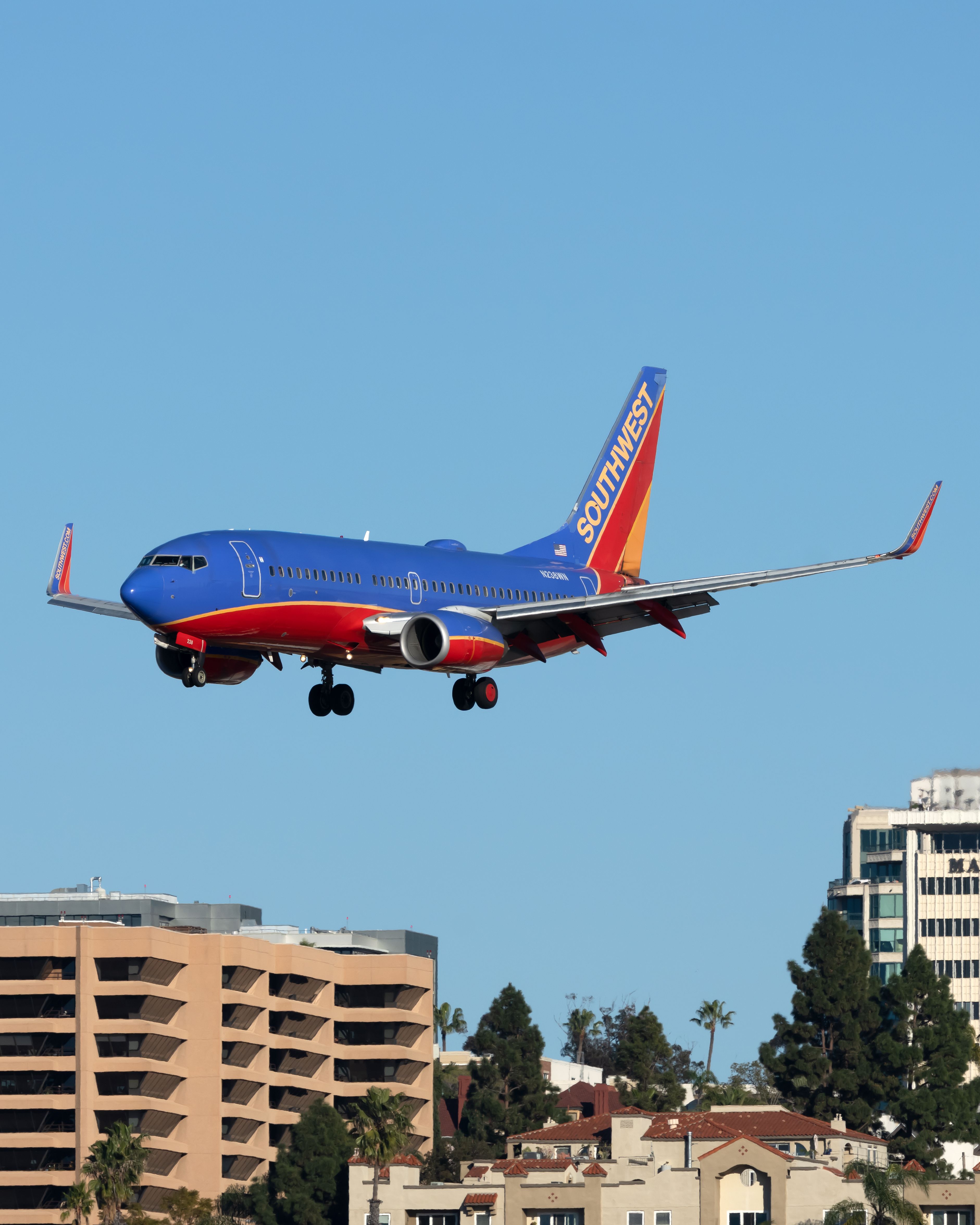 N238WN Southwest Airlines Boeing 737-7H4 (2) (1)