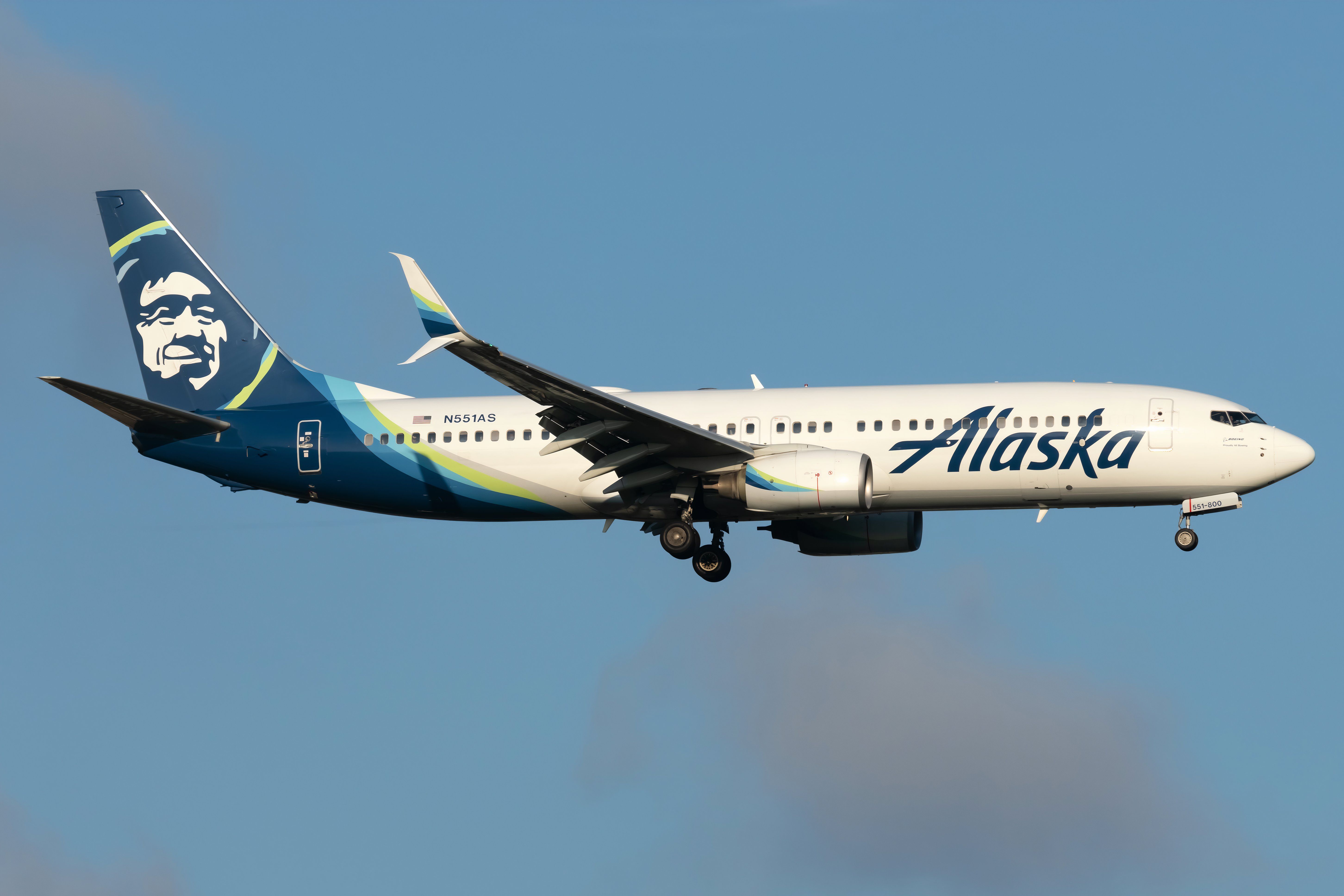 N551AS Alaska Airlines Boeing 737-890 (1)