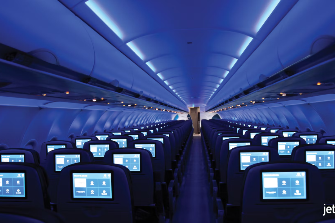 Rows of seats on an aircraft 