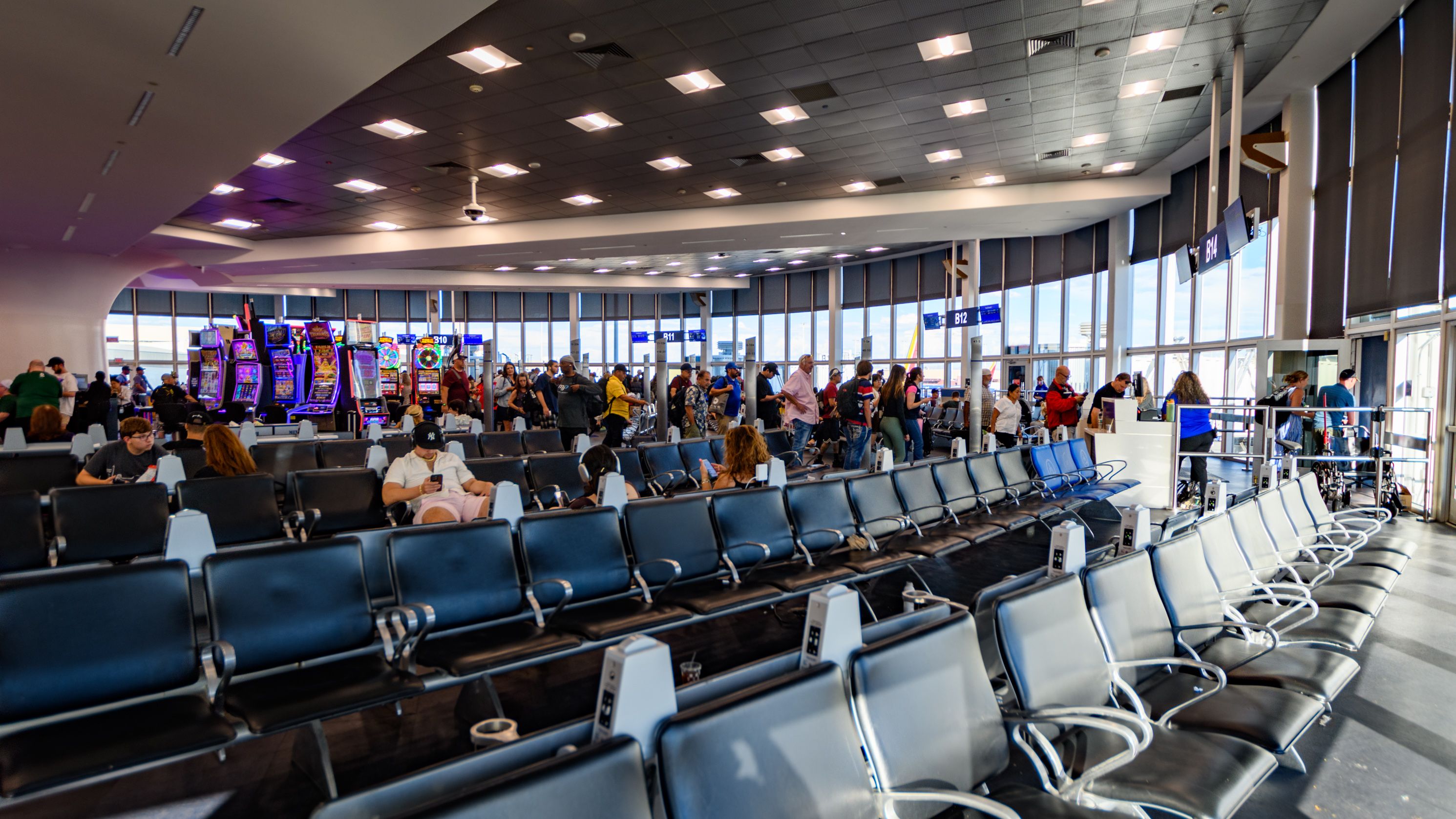 SF_Passengers Boarding A Southwest Flight Out of LAS - HDR_JAK