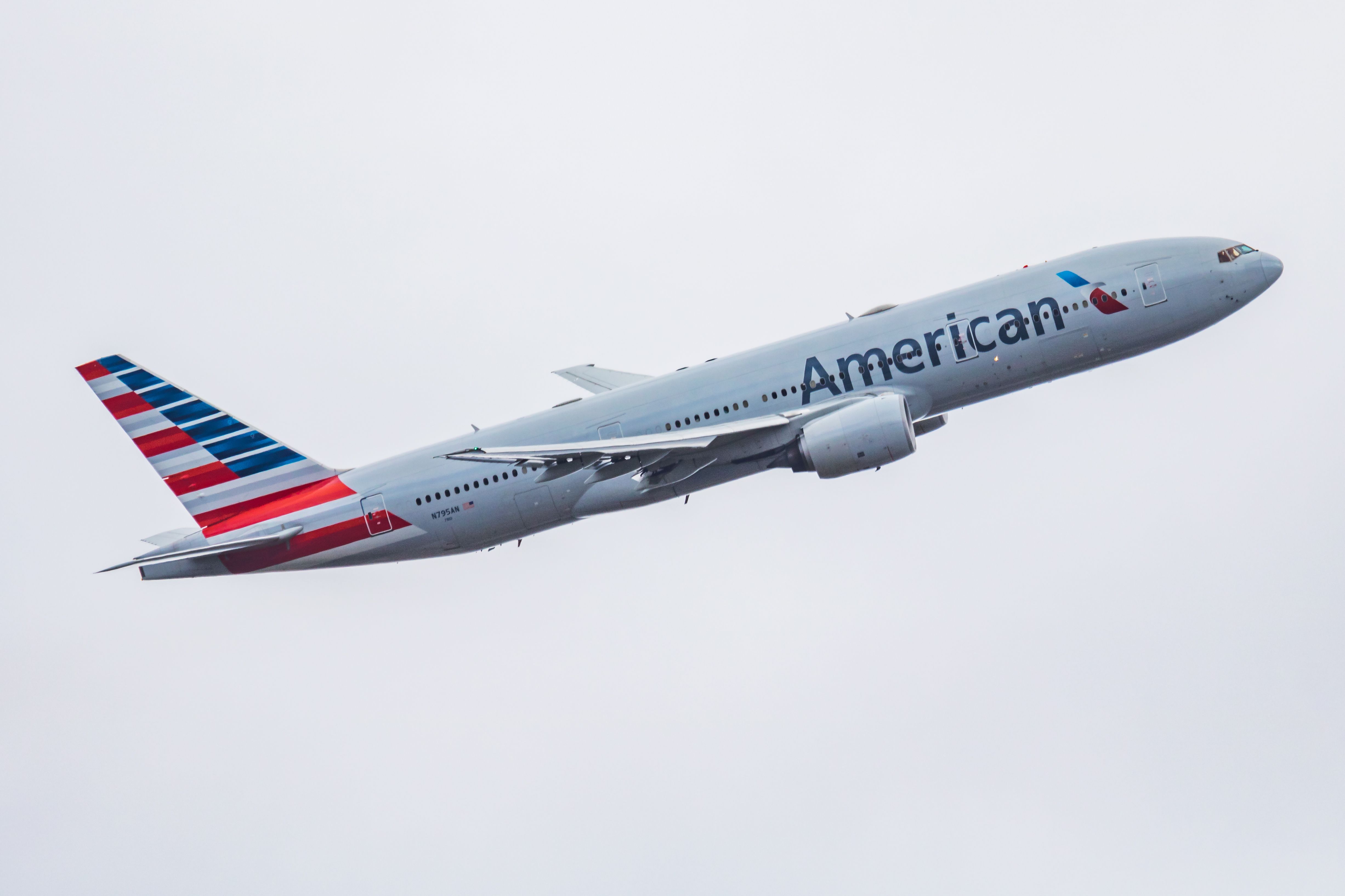 American Airlines Adds Boeing 777-200ER Flights Between Miami & Cancun