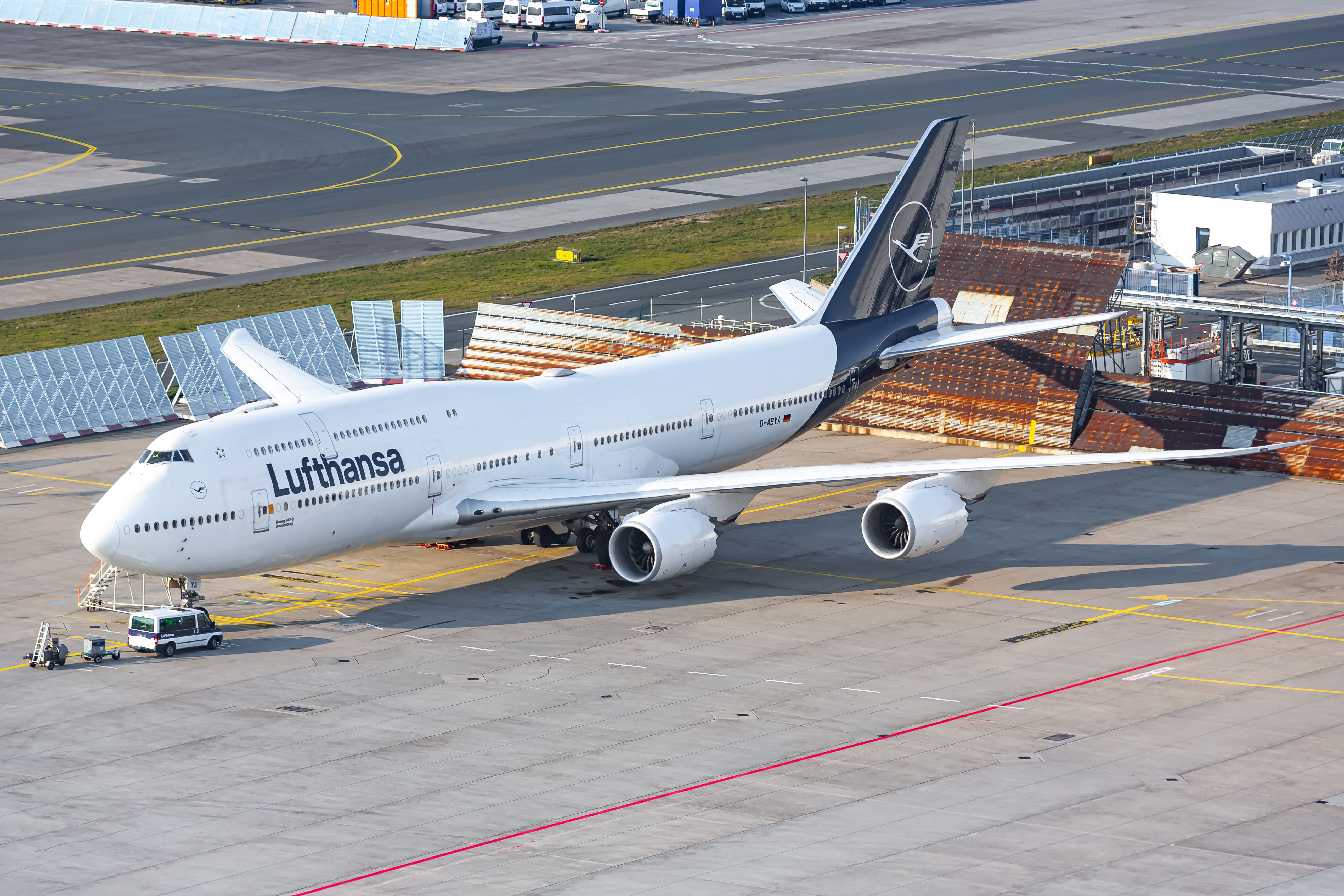 Queen Of The Skies: How To Fly On A Boeing 747 Using United Airlines Frequent Flyer Miles