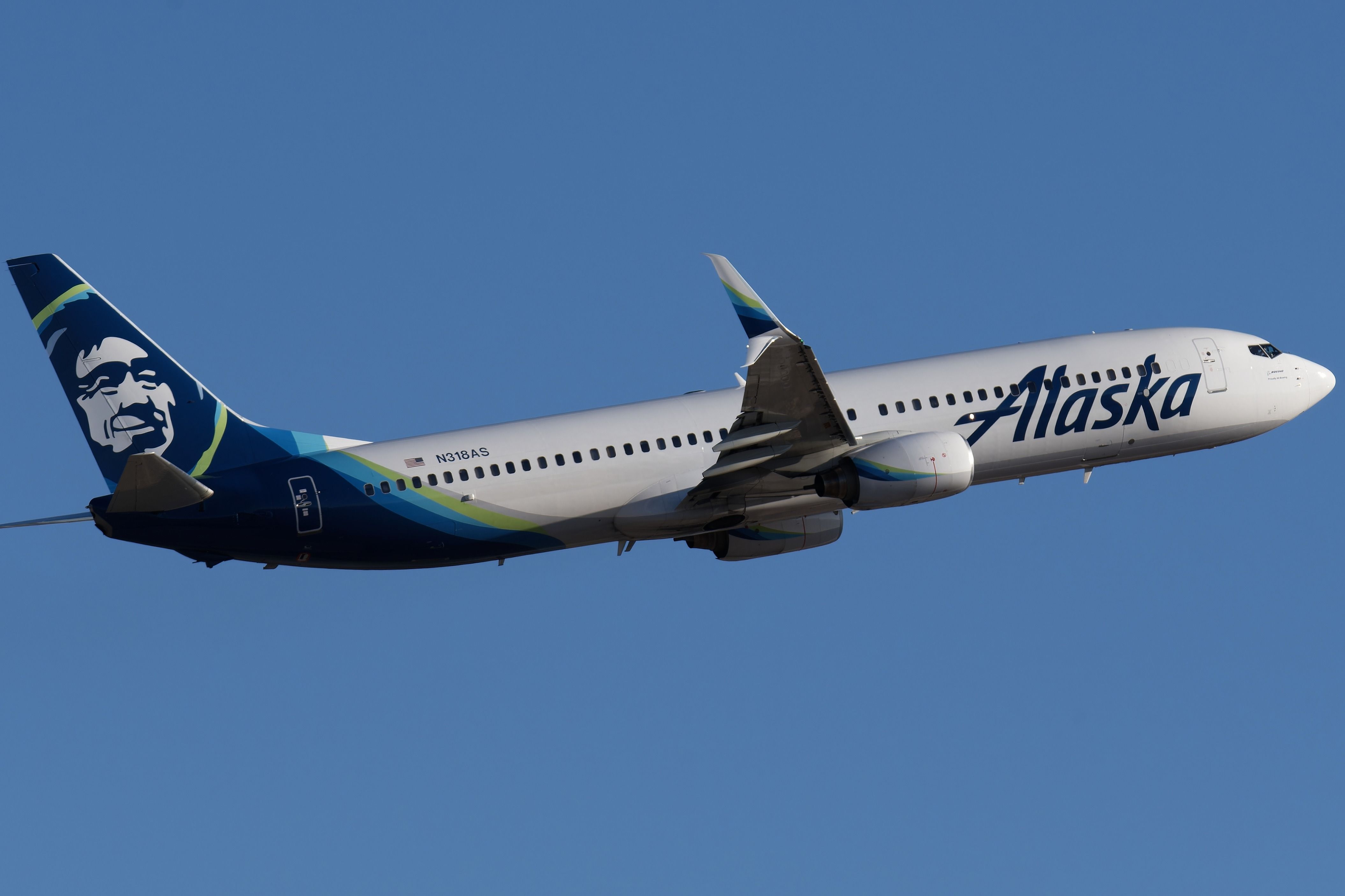 Alaska Airlines Boeing 737-990(N318AS) taking off from Phoenix Sky Harbor International Airport.