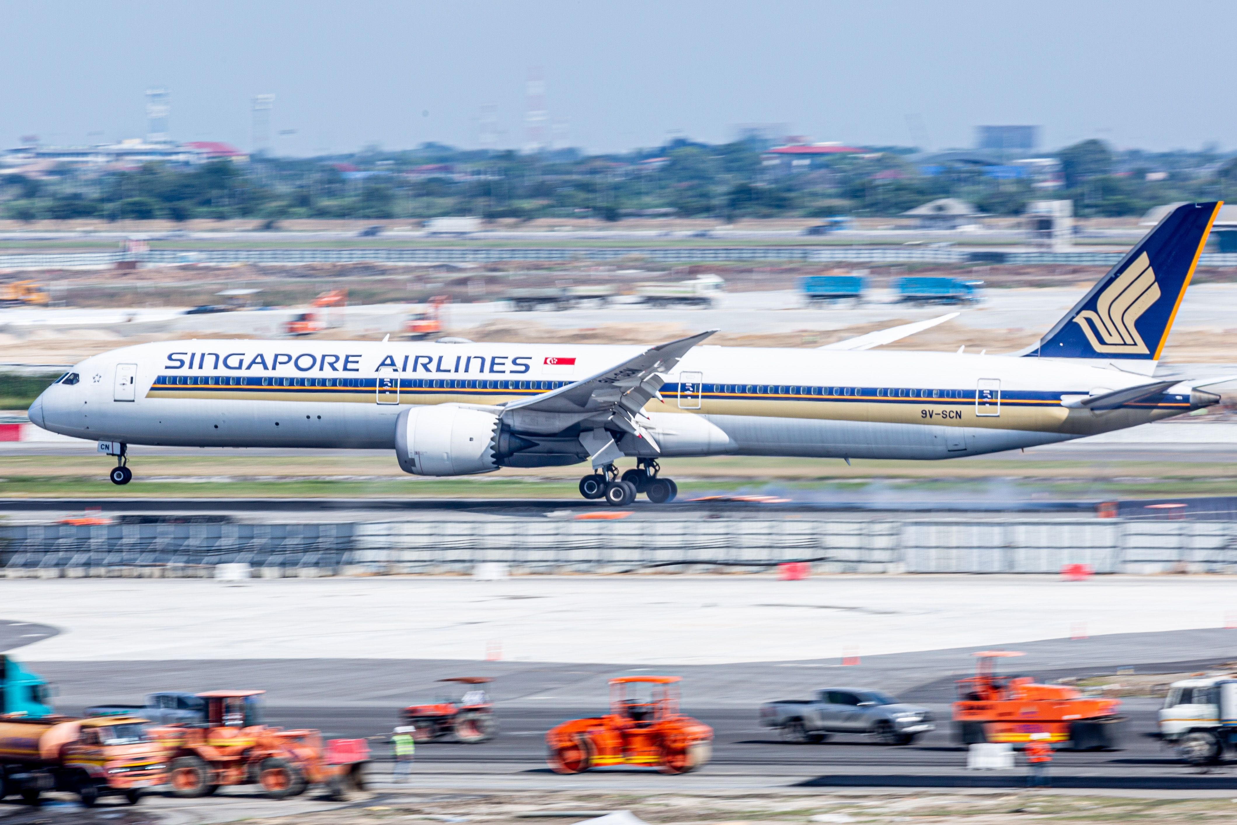 Singapore Airlines Boeing 787-10