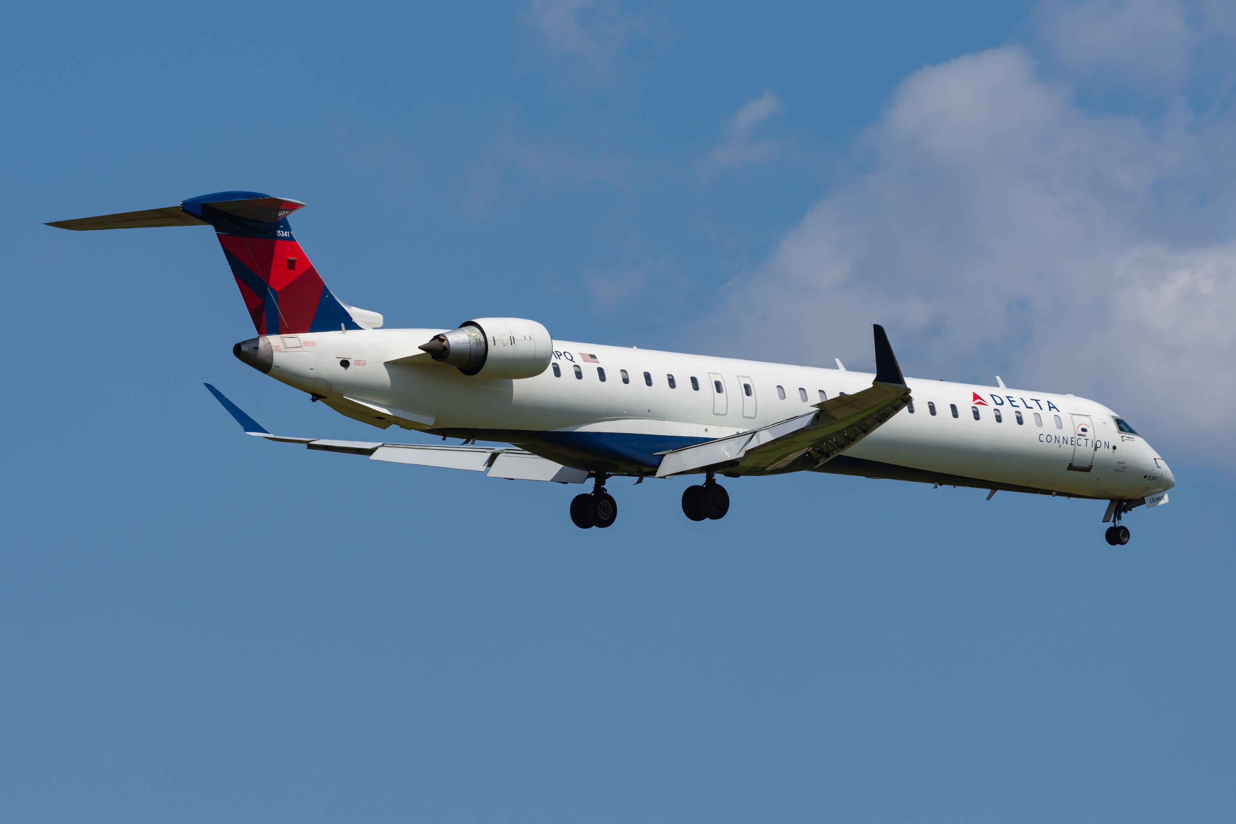 Delta Connection (Endeavor Air) Bombardier CRJ900.