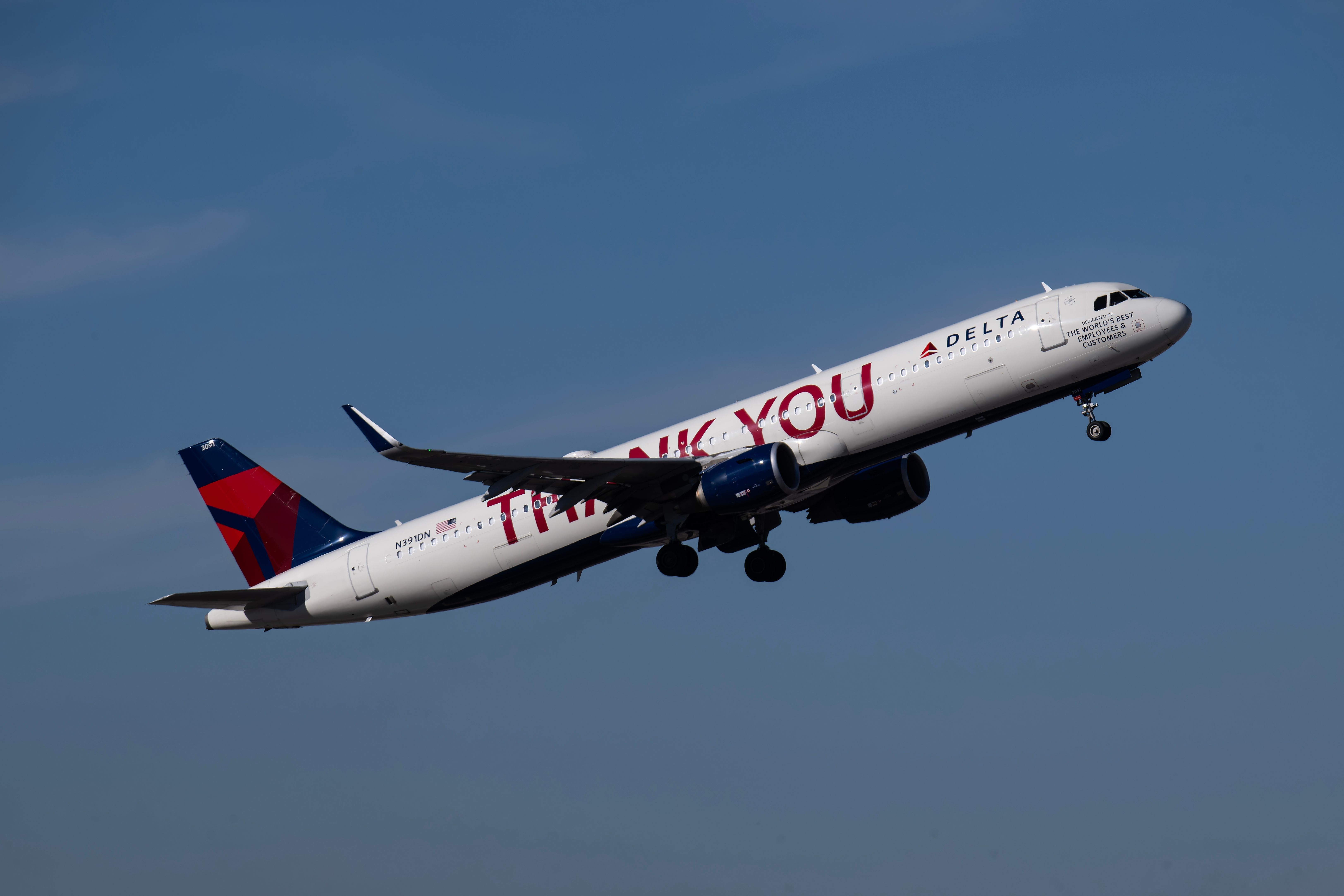 Delta Air Lines A321 aircraft with thank you message