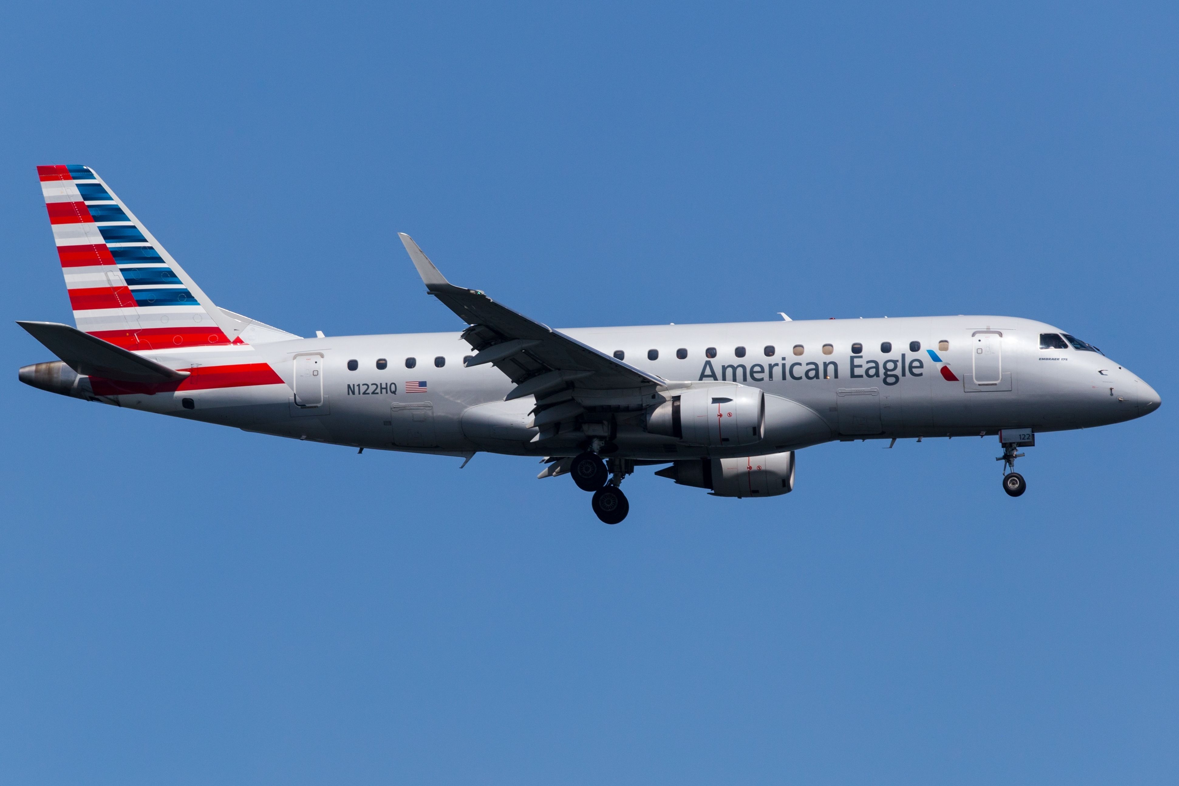 American Eagle Embraer E175 Collides With Tug During Pushback In Philadelphia