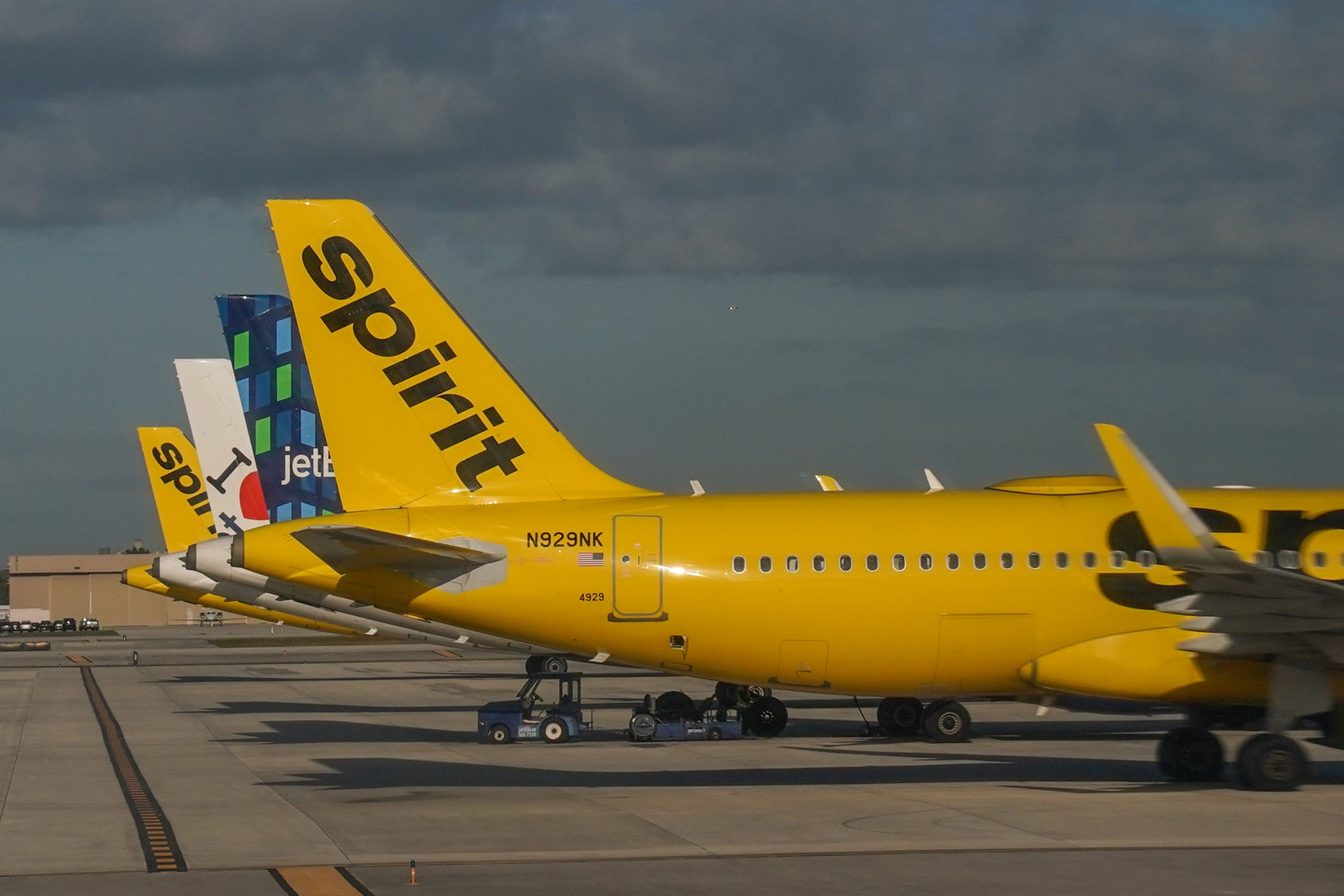 Spirit Airlines and JetBlue planes