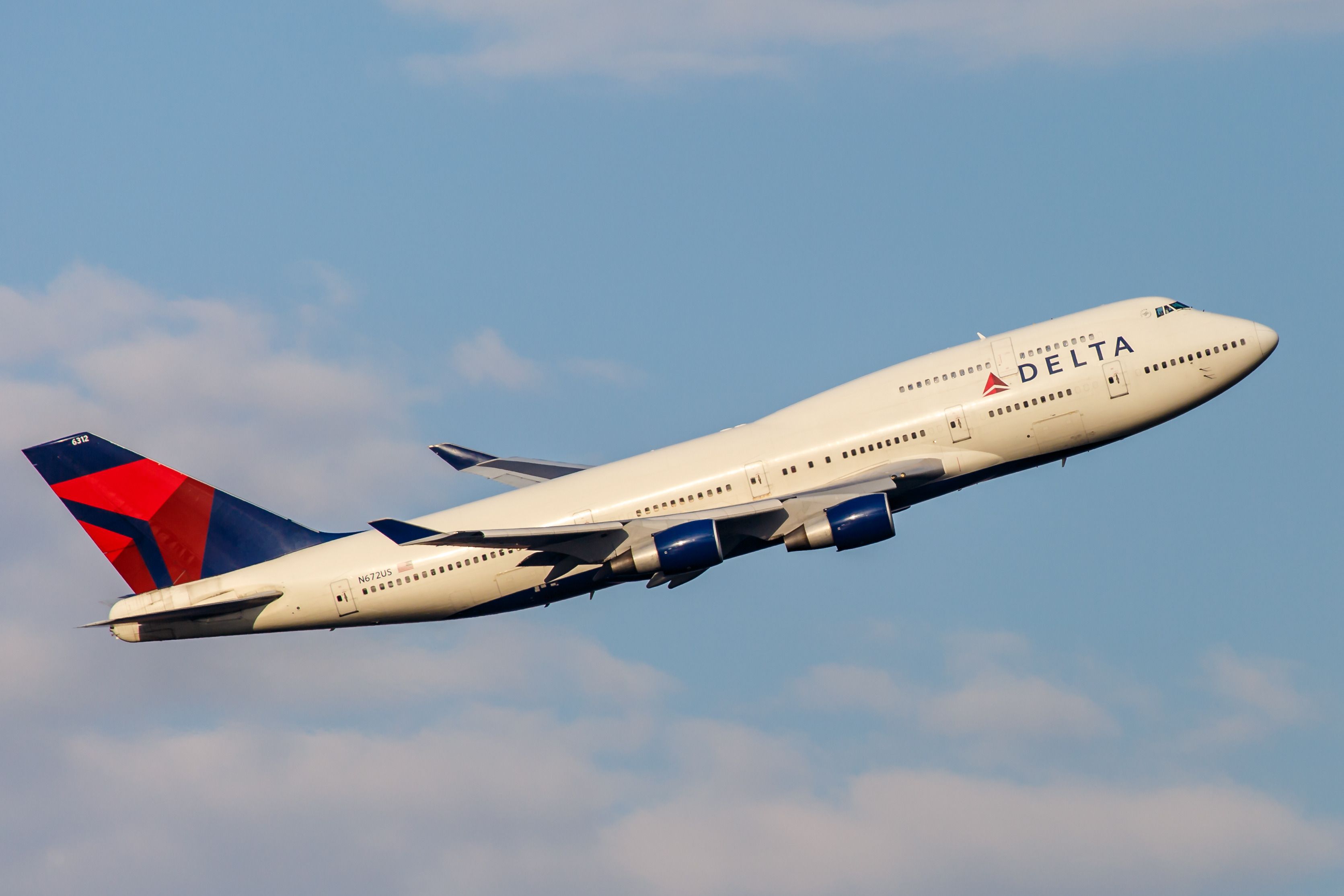 Did You Know: You Can Still Earn Delta Air Lines SkyMiles By Flying On A Boeing 747 Or Airbus A380