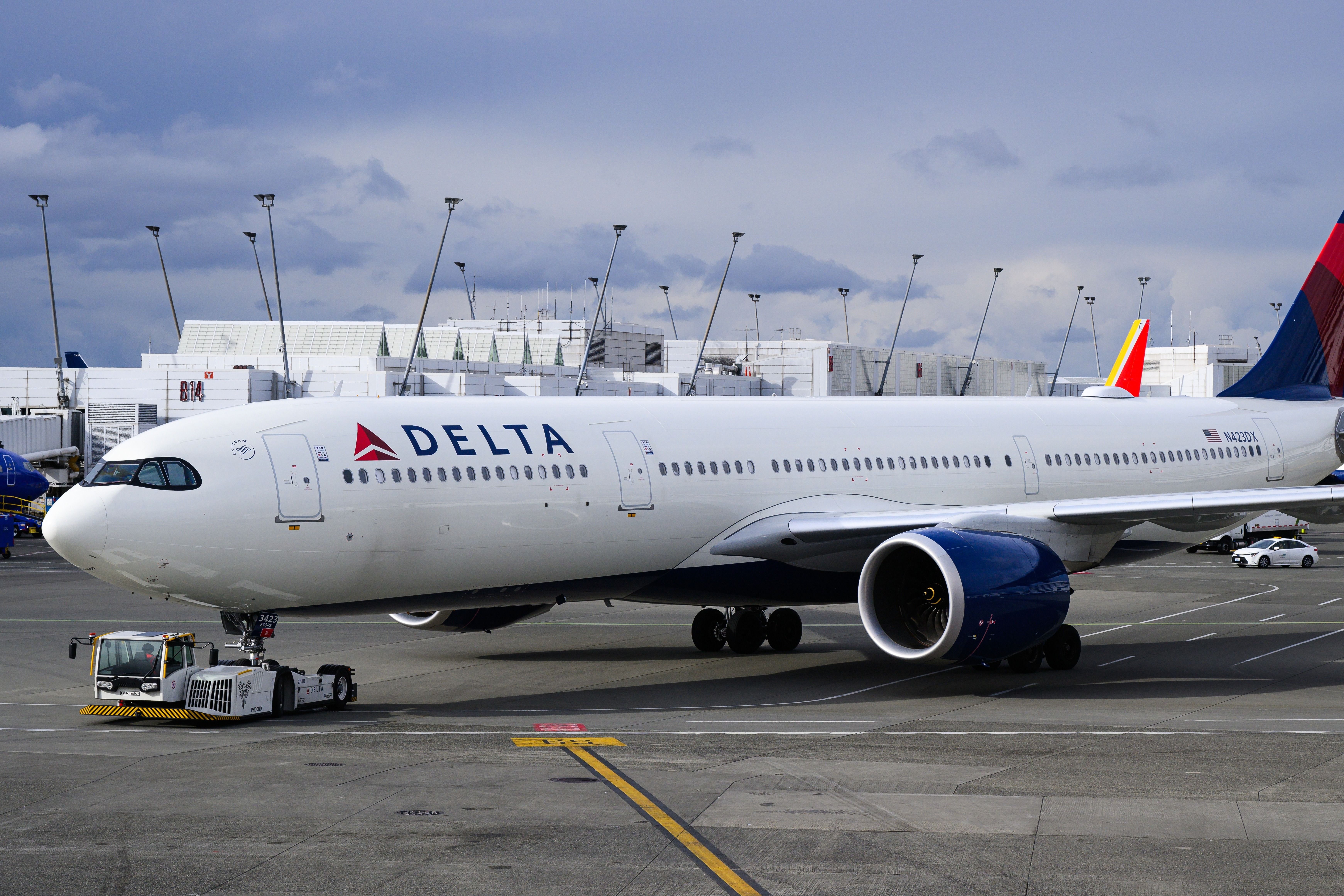 Paris-Bound Delta Airbus A330neo Returns To Boston Following Fumes In Cabin