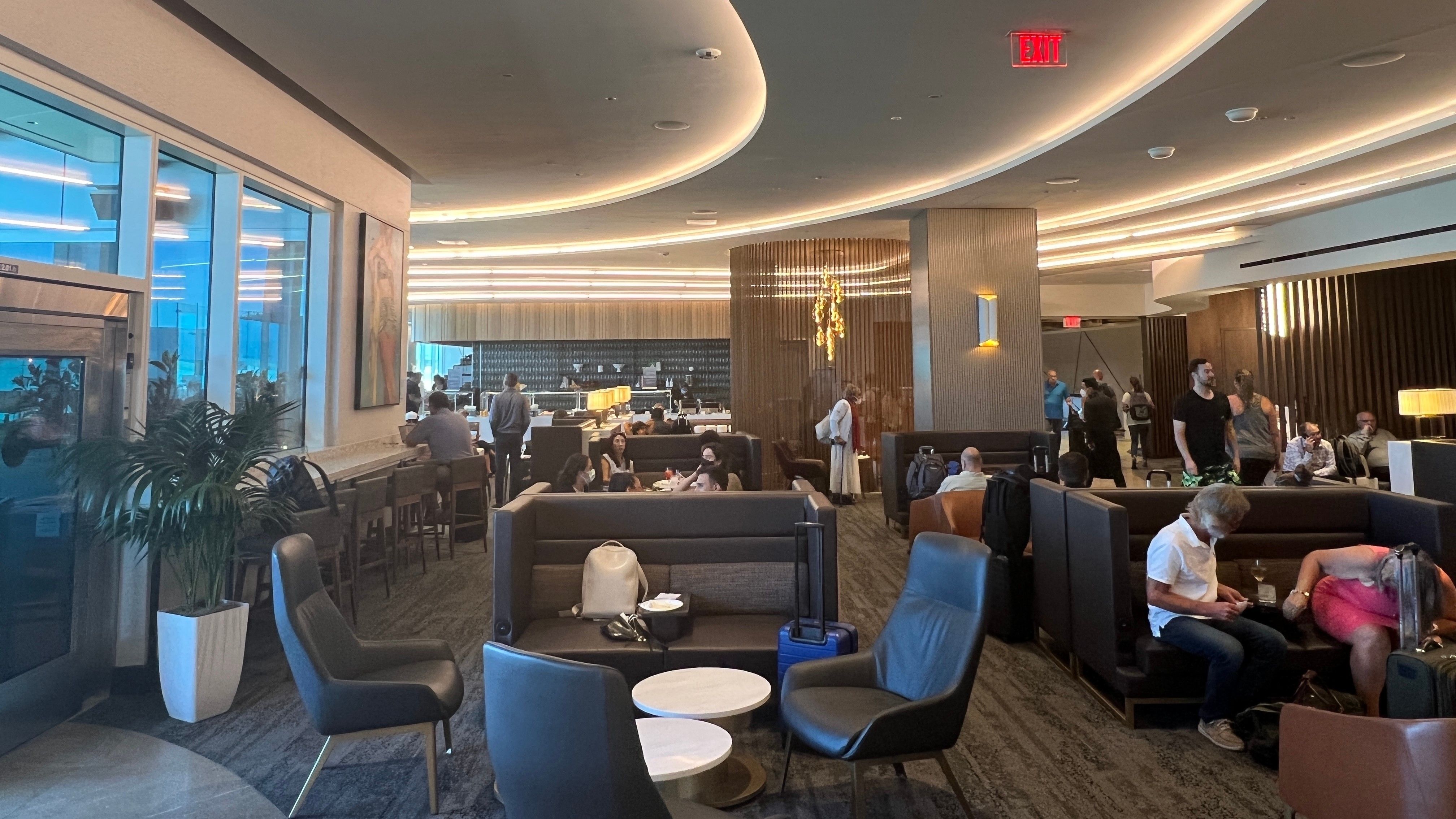 Delta Sky Club Los Angeles