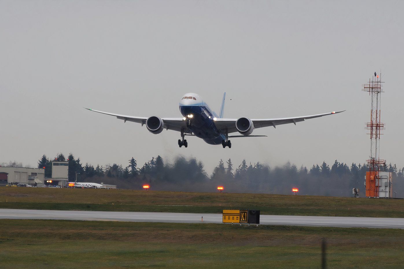 Boeing 787-8 Dreamliner taking off from Everett.