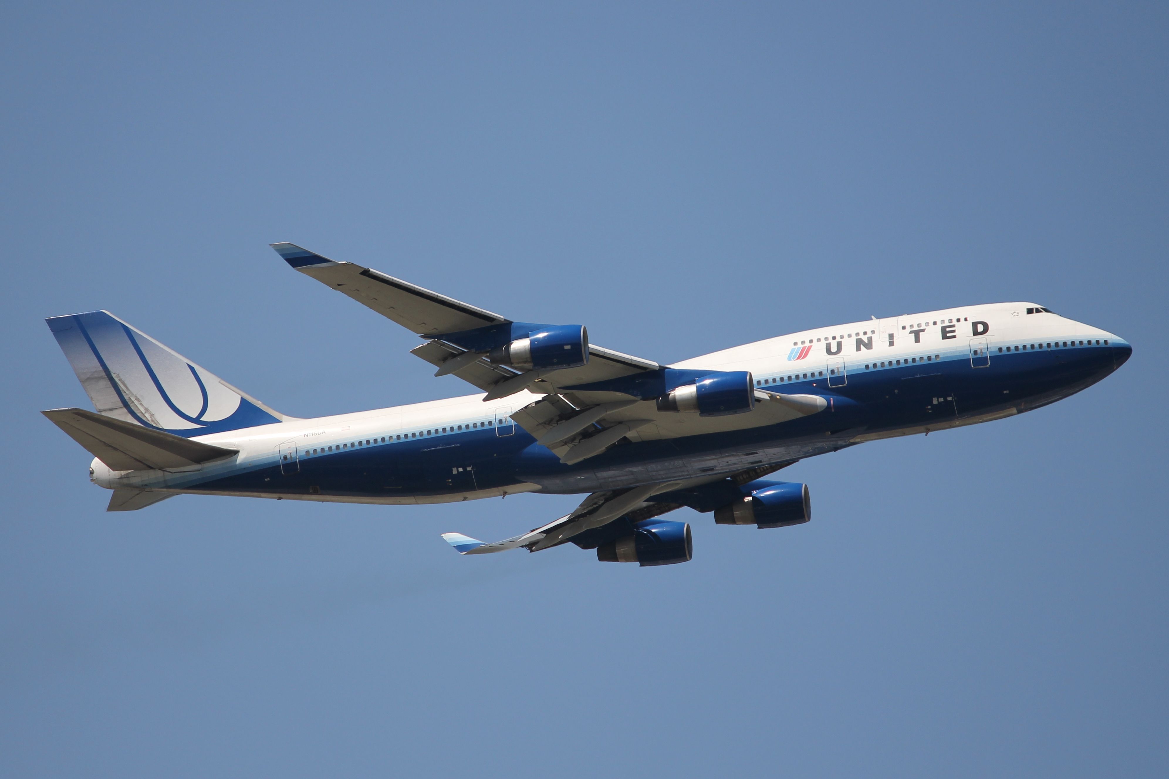 United Airlines Boeing 747