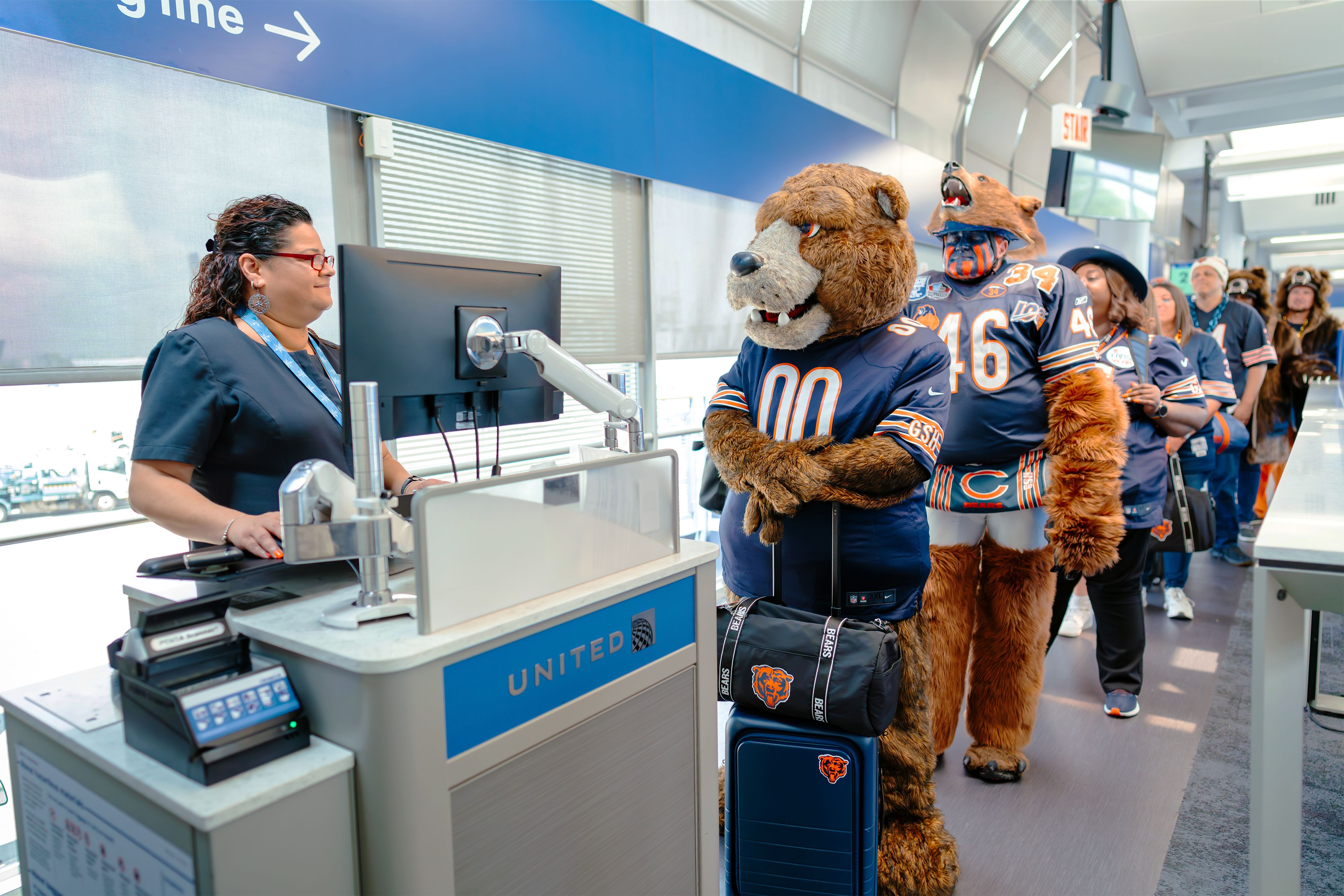 United Airlines Makes Life Easy For Chicago O'Hare Bears Fans