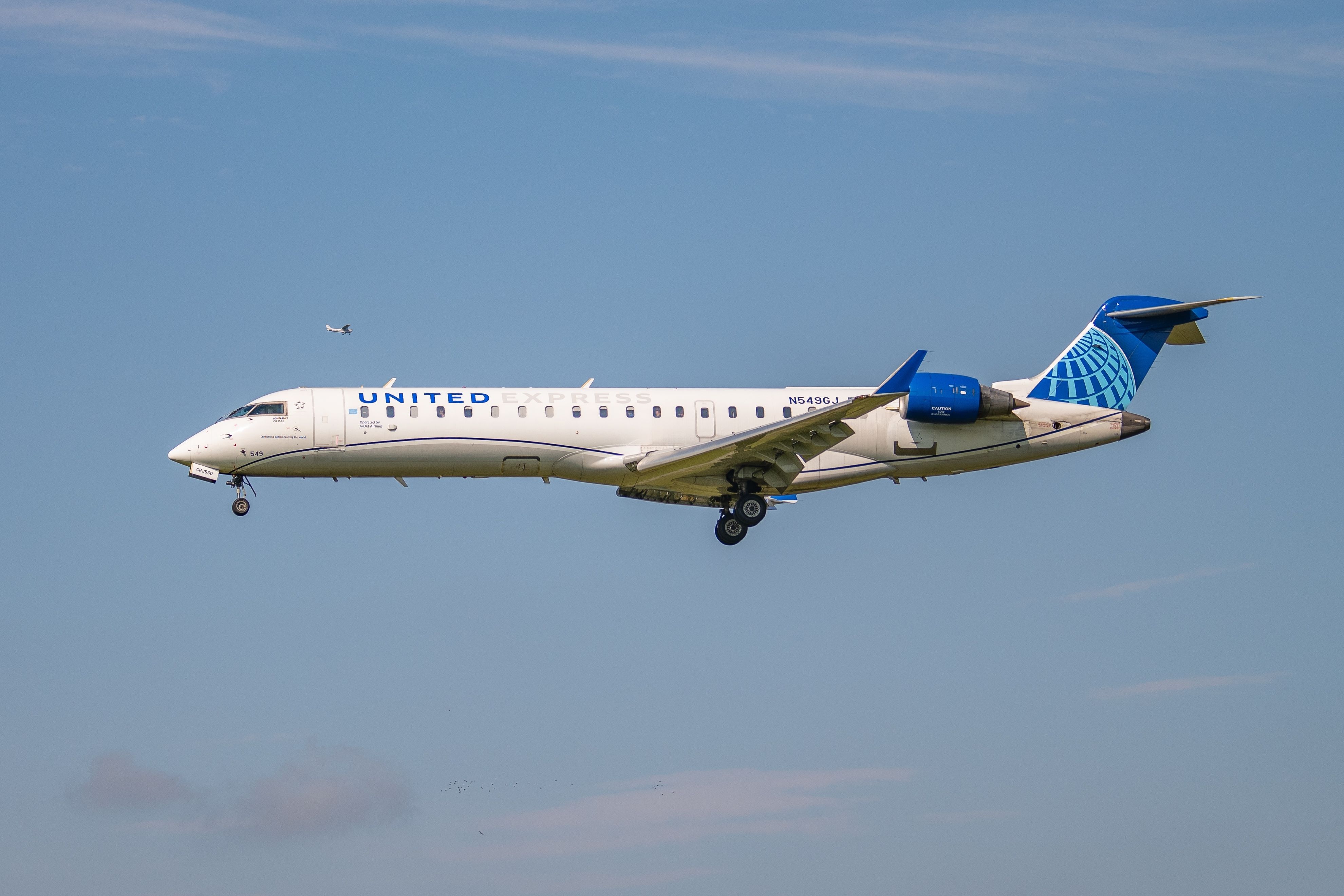 United Express CRJ550 flying