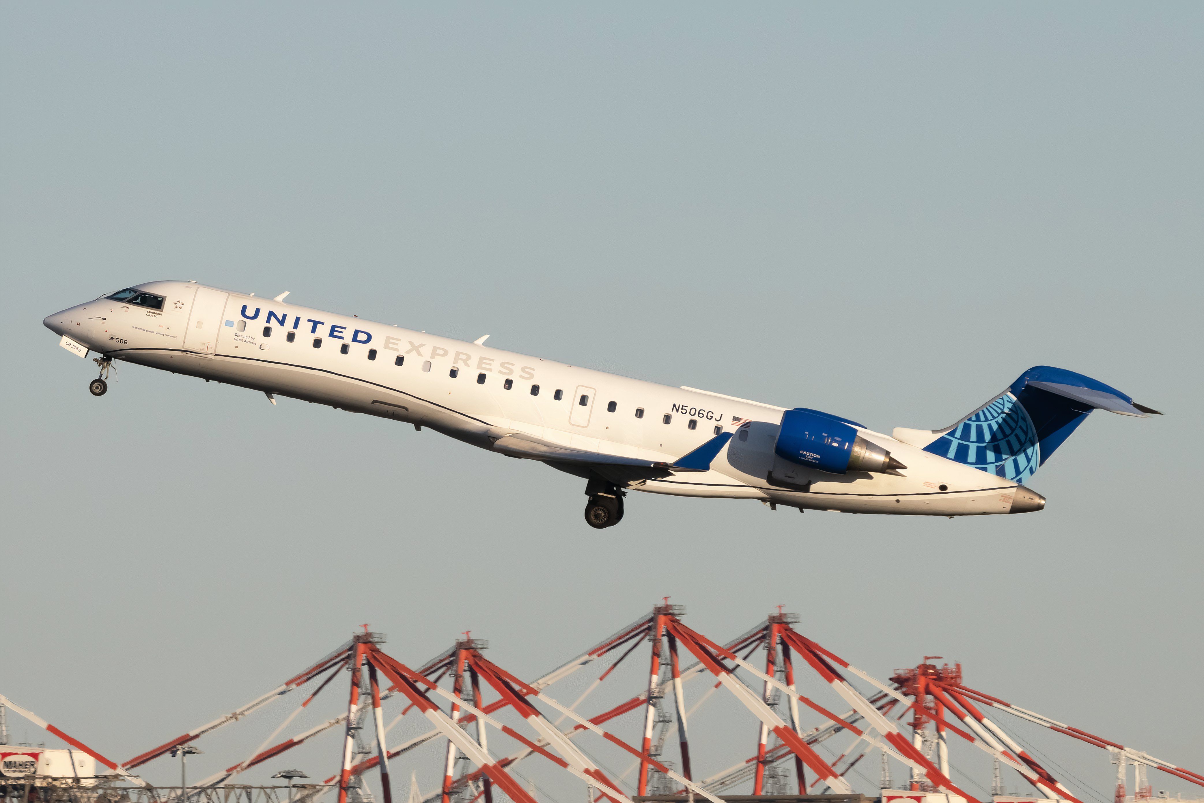 United Express Mitsubishi CRJ-550 taking off