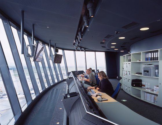 The interior of the control tower at Vienna Airport 