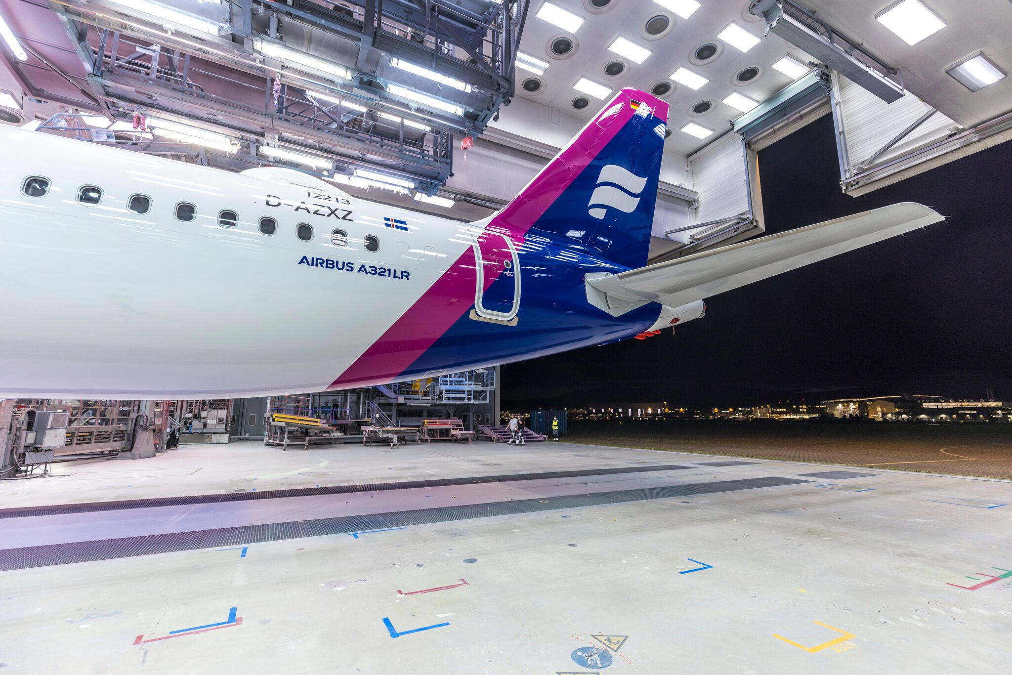 Tail of first Icelandair A321LR 