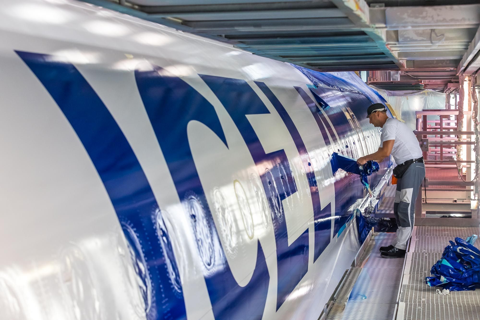 First Icelandair A321LR being painted