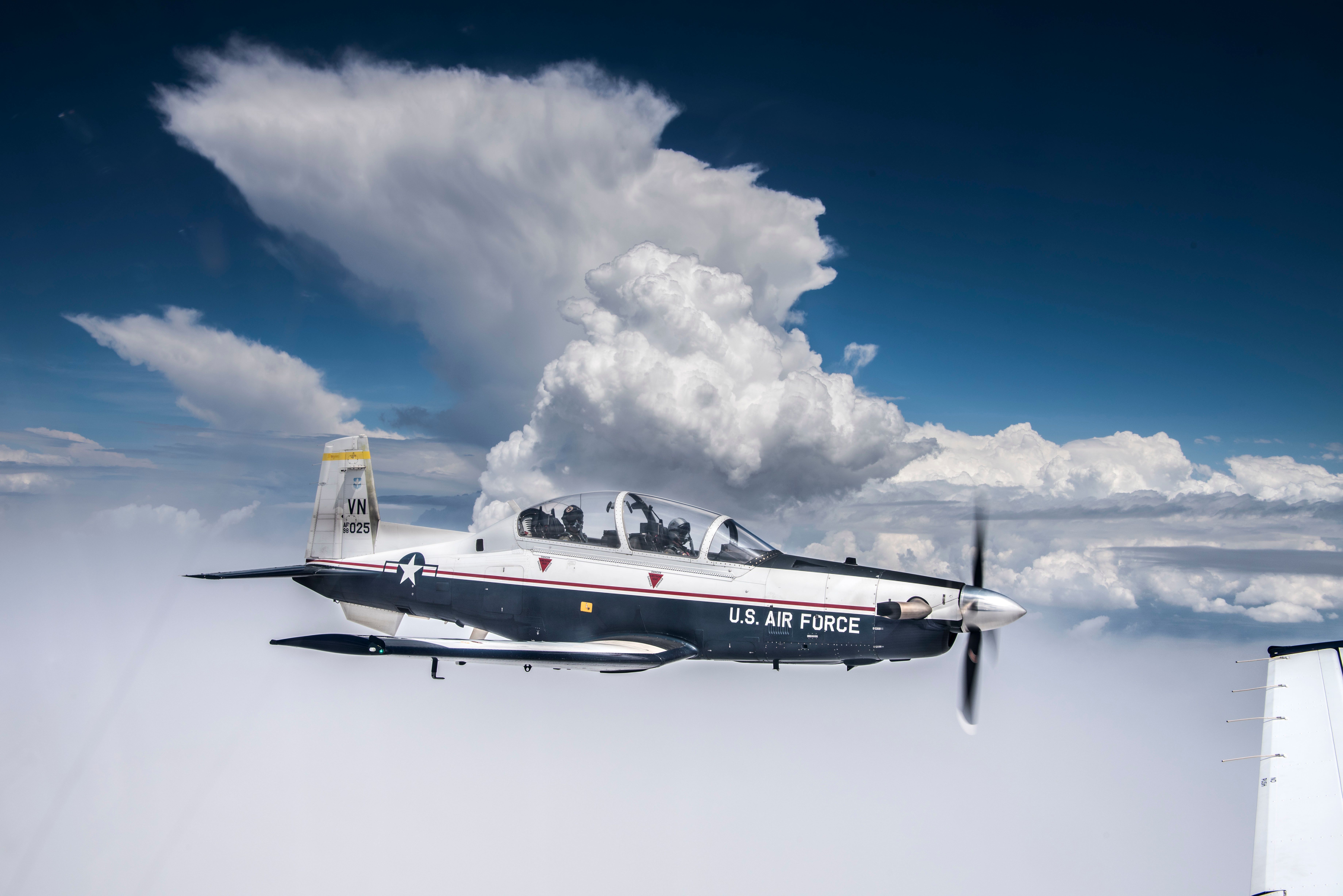 A T-6A Texan II flies over Oklahoma, May 24, 2018