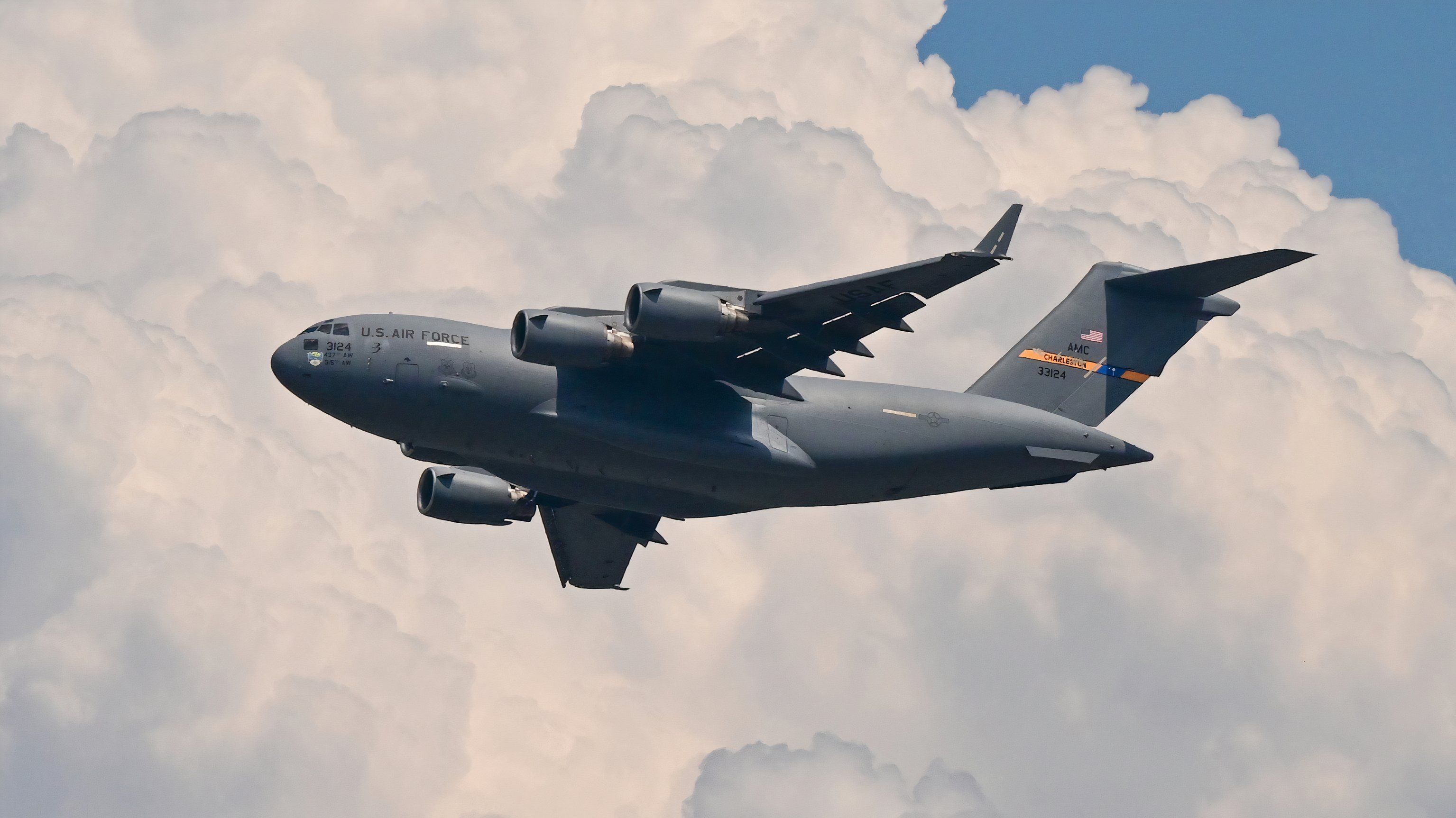 8352292 - 16x9 - Charleston Airshow 2024 C-17 Globemaster III demonstration [Image 6 of 8]