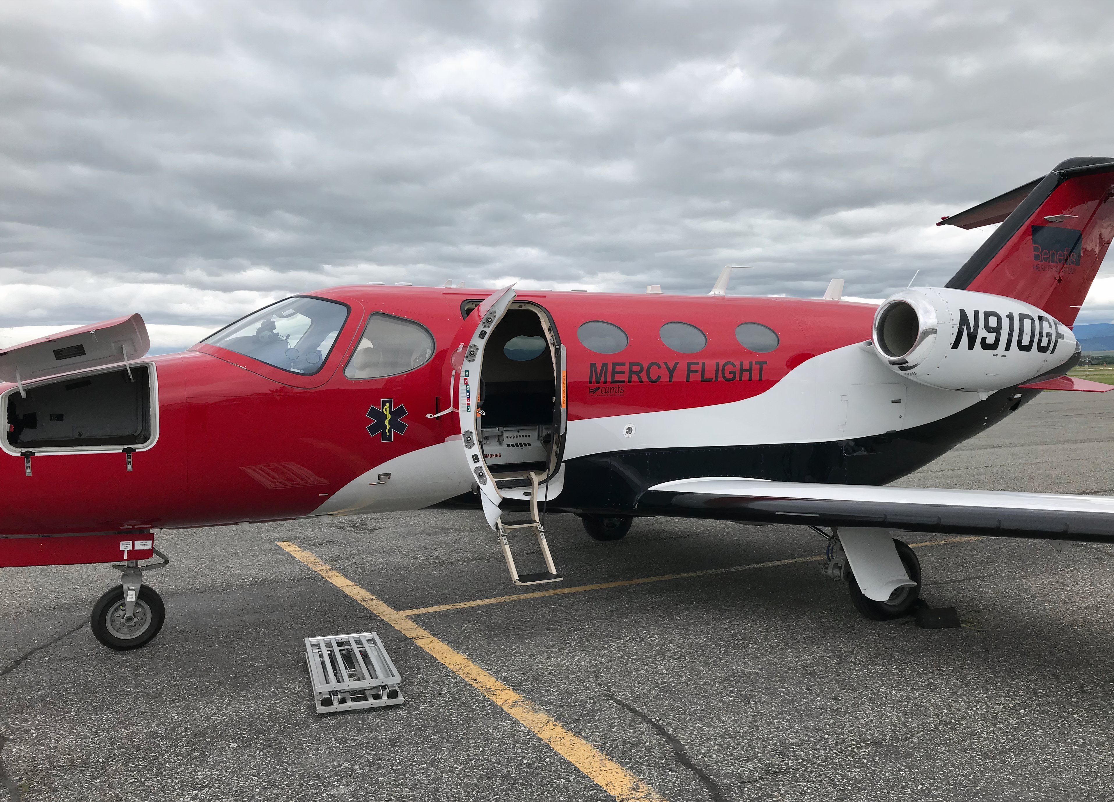 Aeromedical_Mustang_RB-1