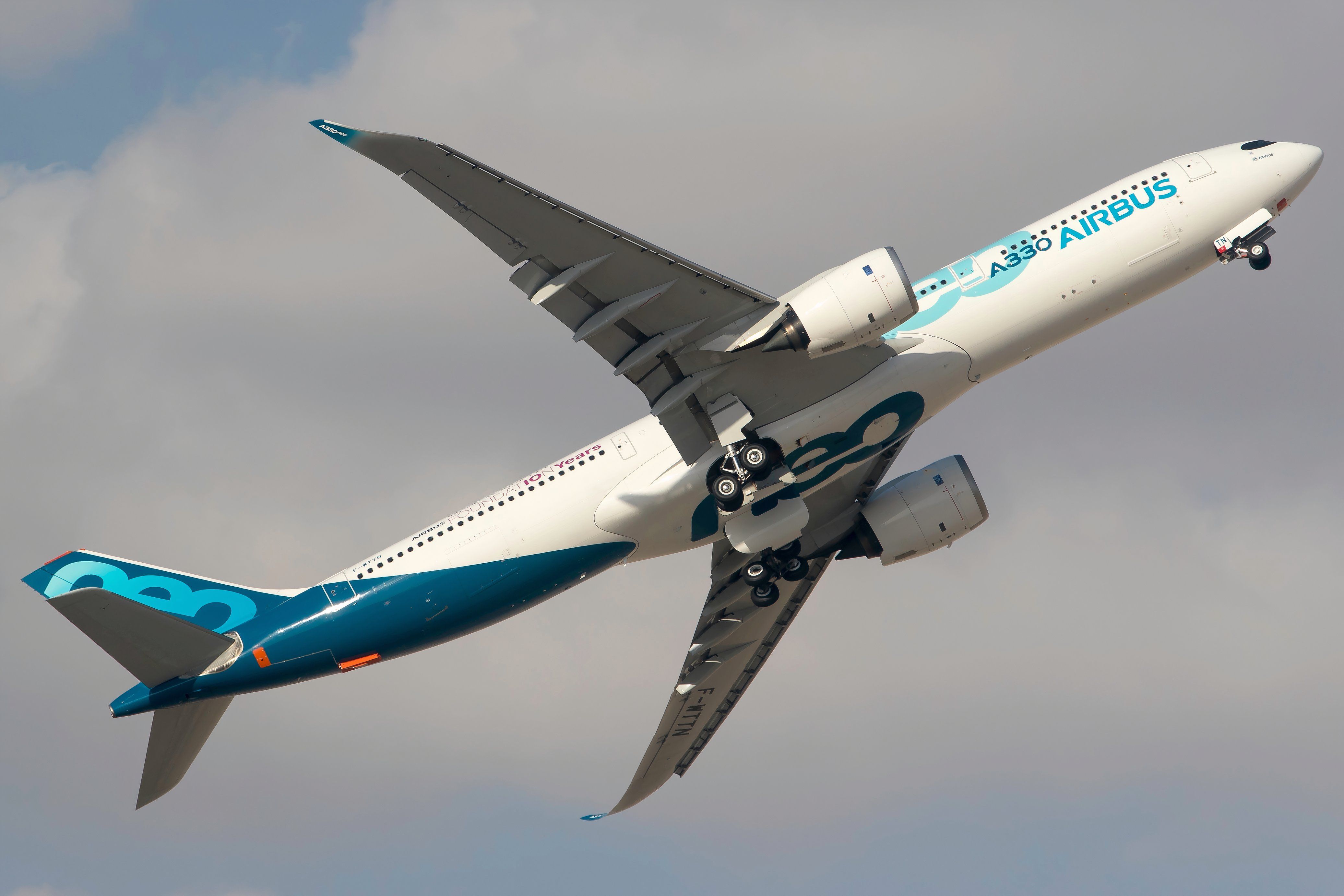 Airbus A330neo flying