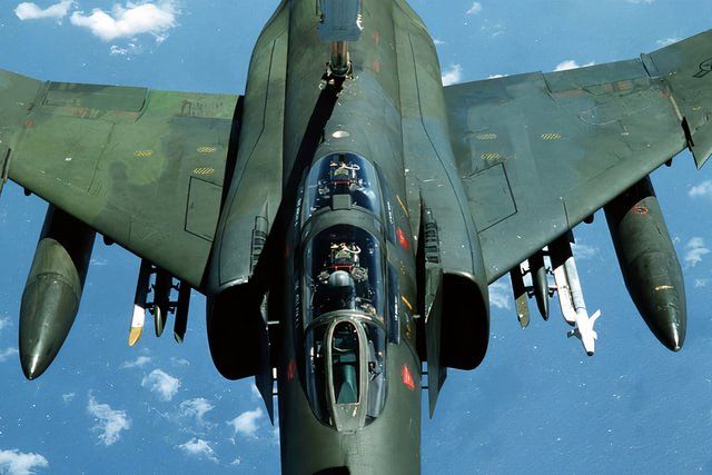 USAF F-4-Phantom is refueled