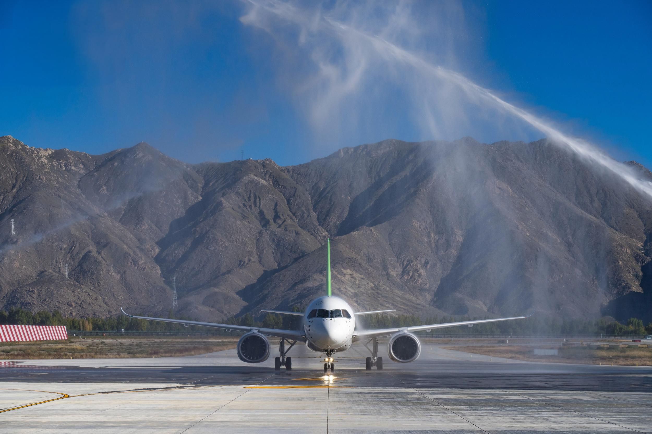 C919 in Lhasa 3_2