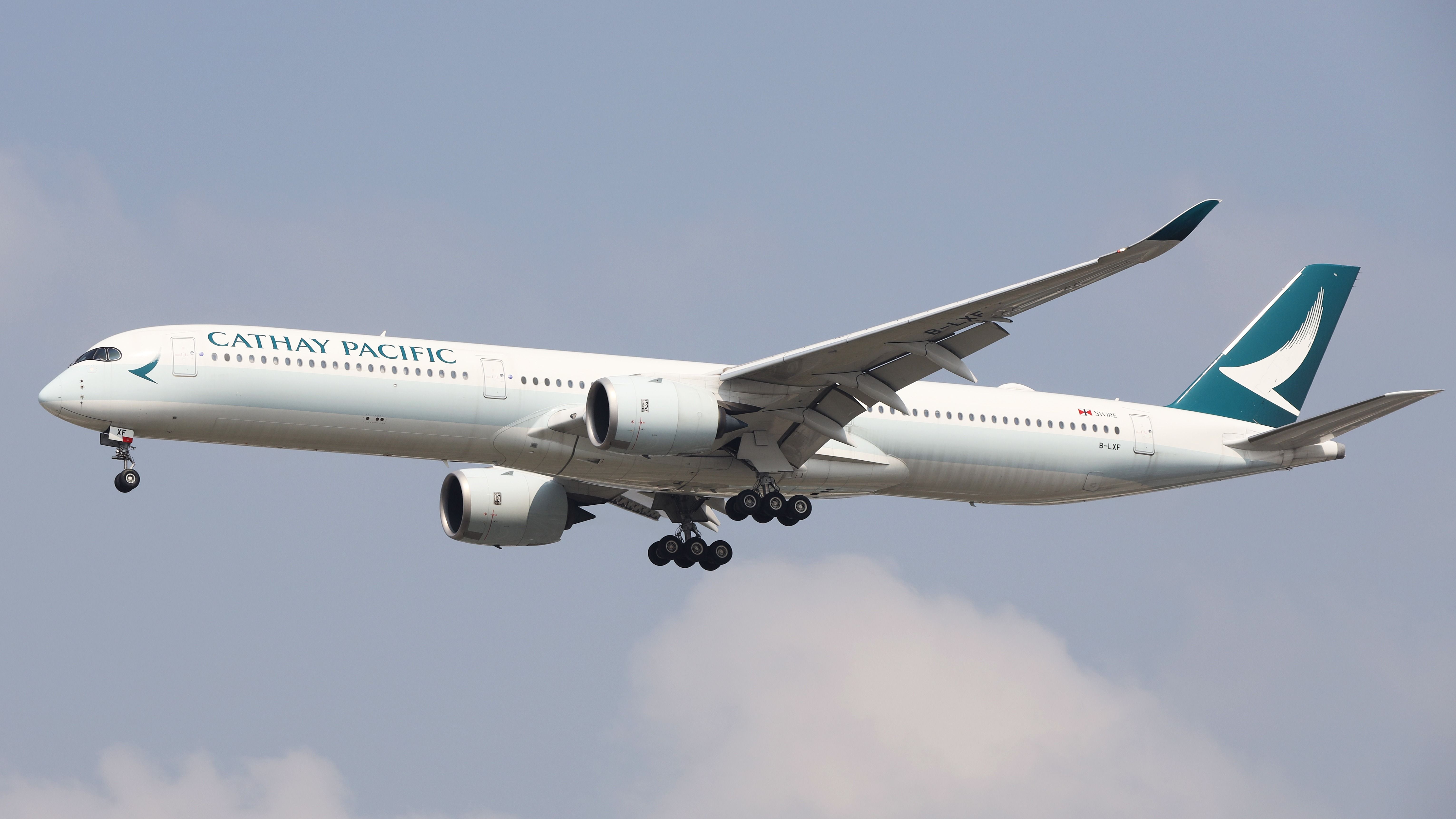 Investigation Finds Cathay Pacific Airbus A350 Engine Fire Due To Damaged Fuel Hose