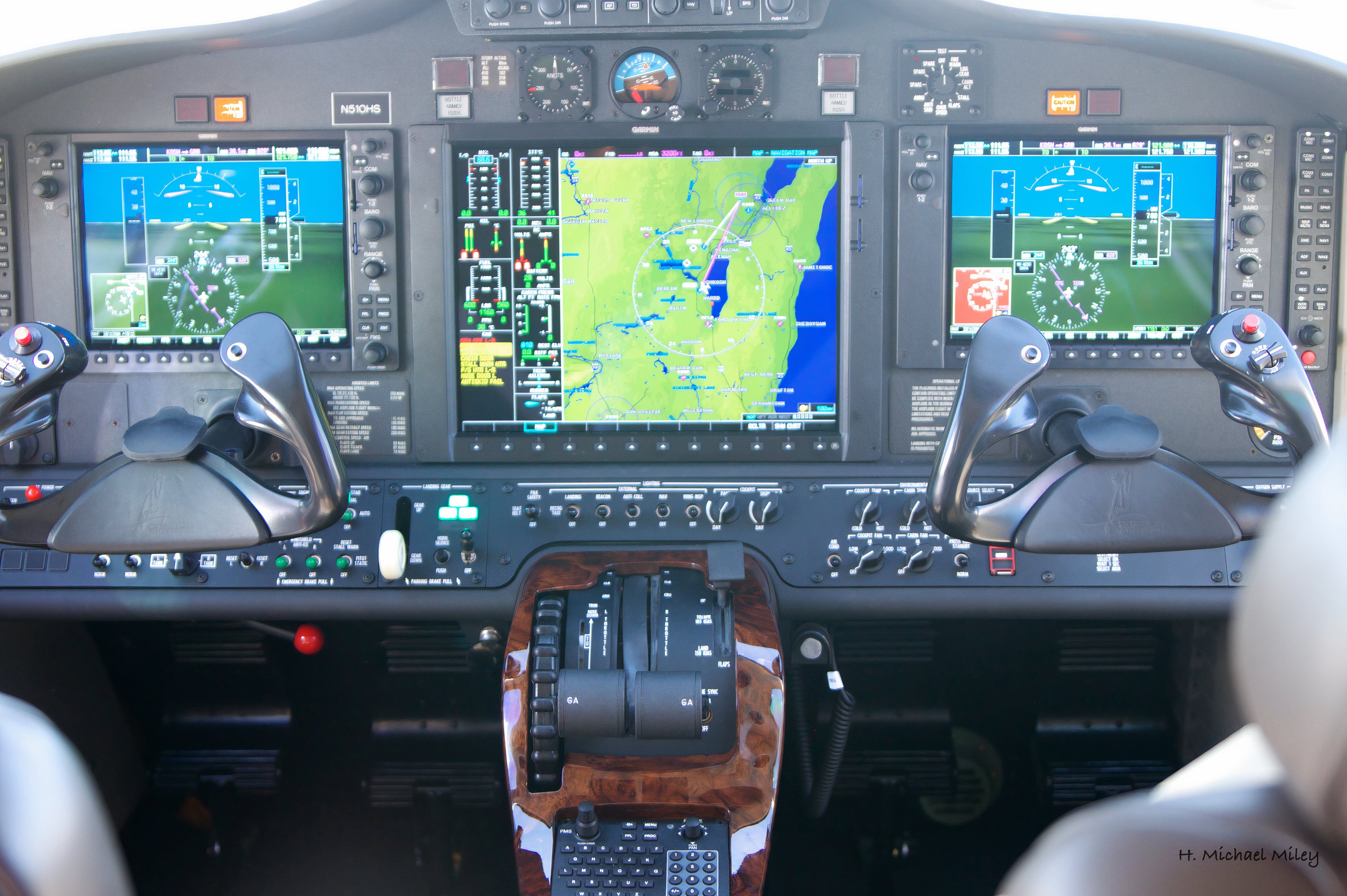 Glass cockpit of a Cessna Citation Mustang aircraft.