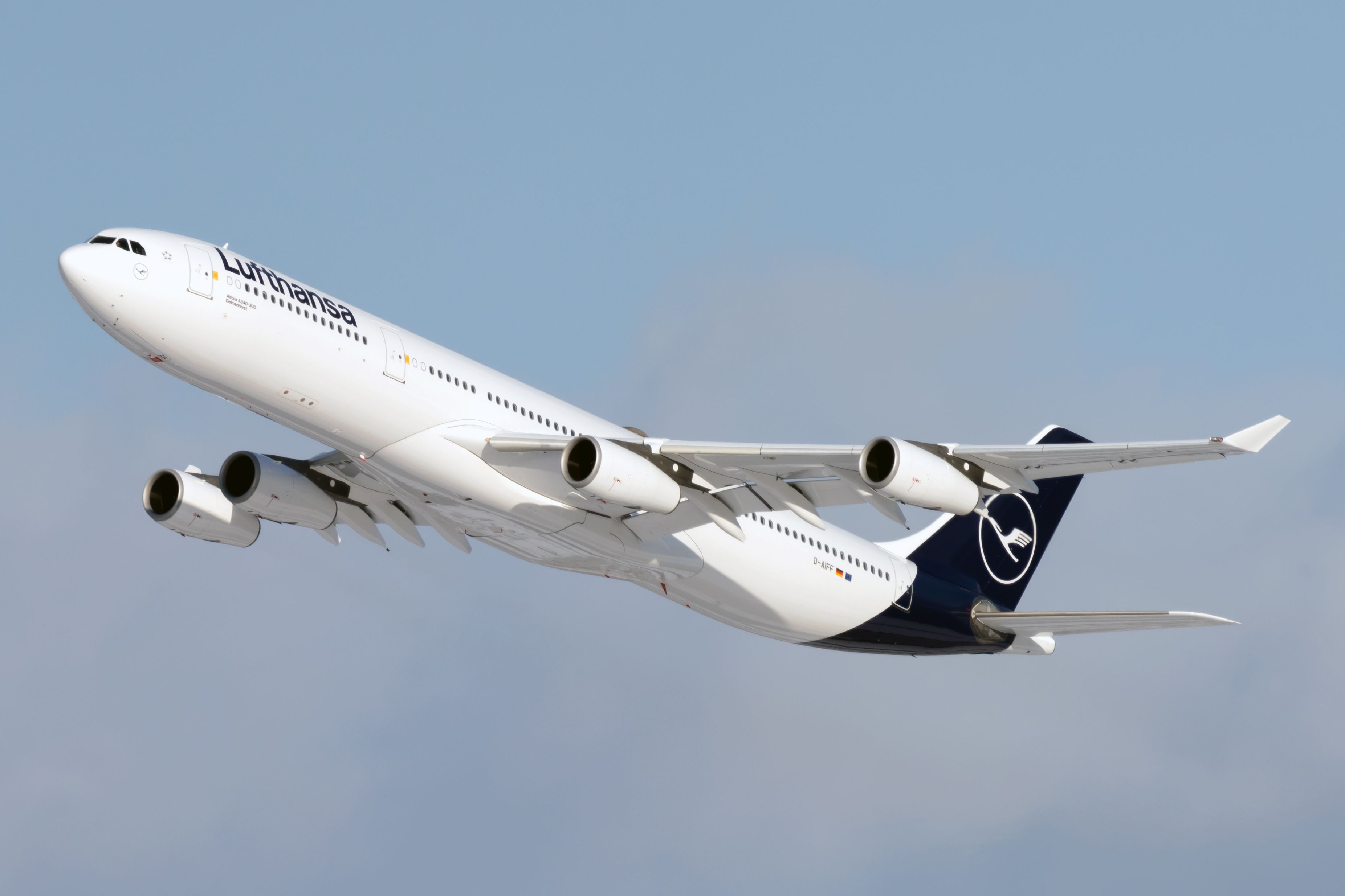 Lufthansa Airbus A340-300 taking off