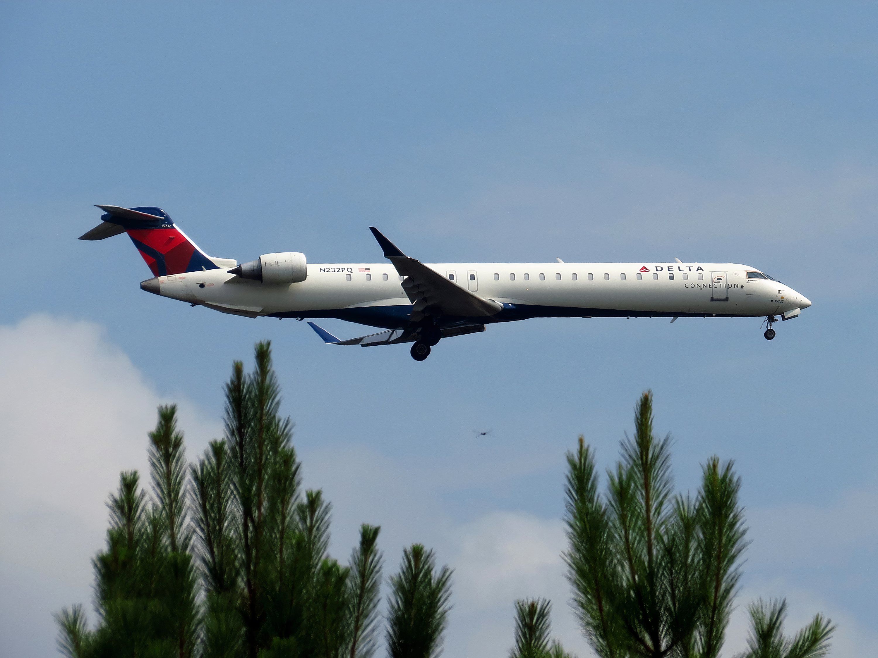 Delta Connection CRJ900