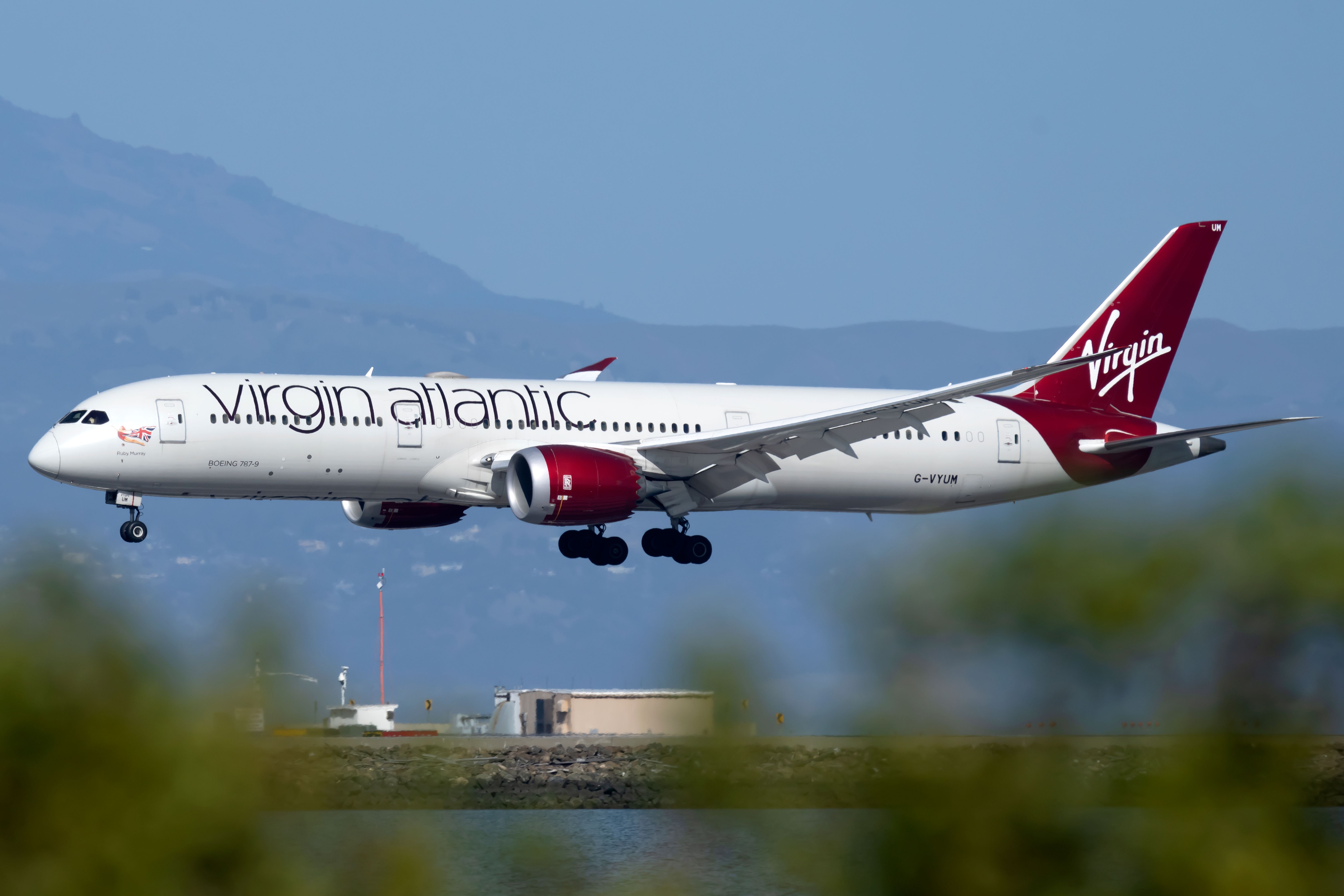 A Virgin Atlantic Boeing 787-9 Dreamliner