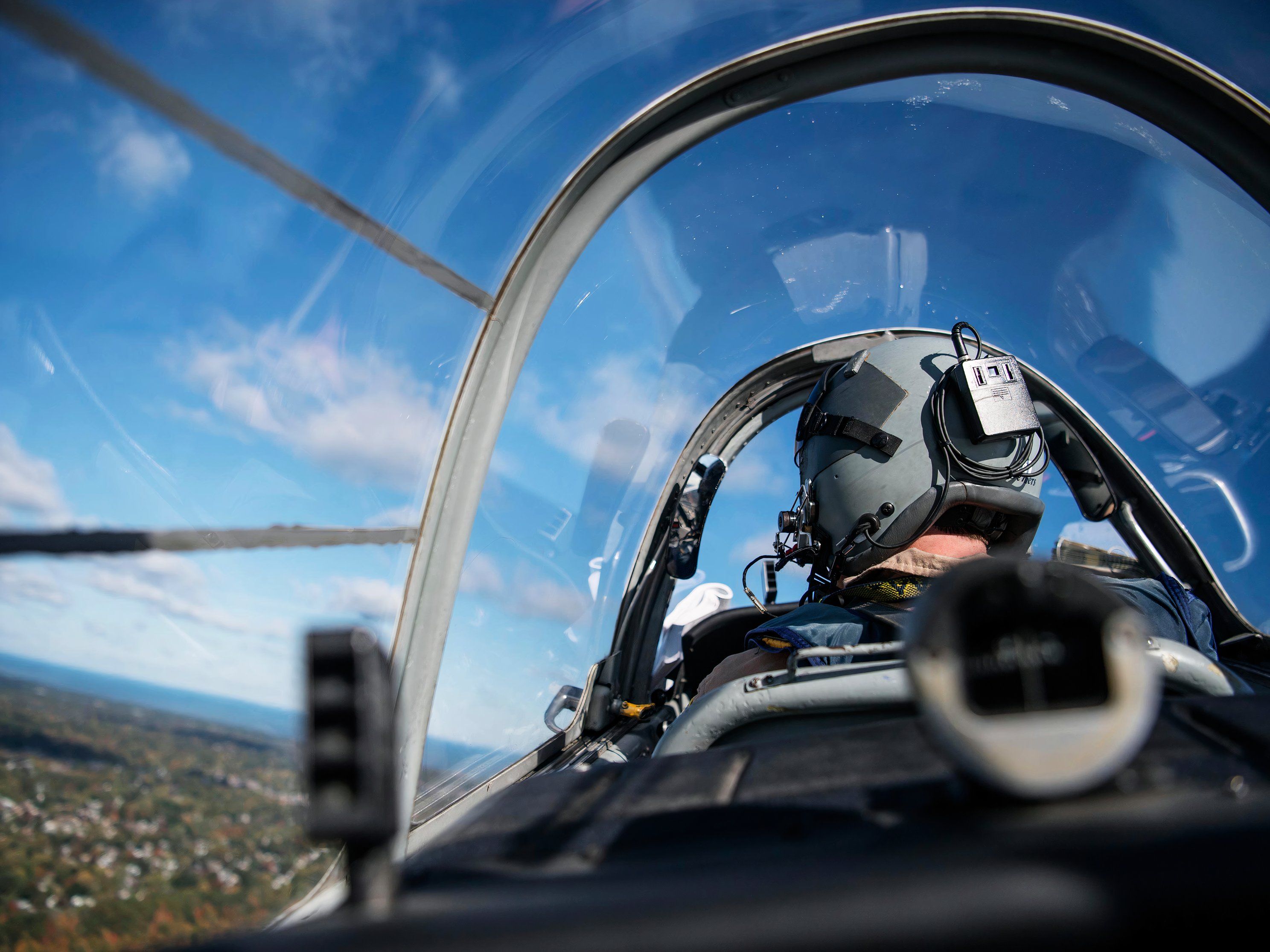 Flight of the T-34C Mentor aircraft