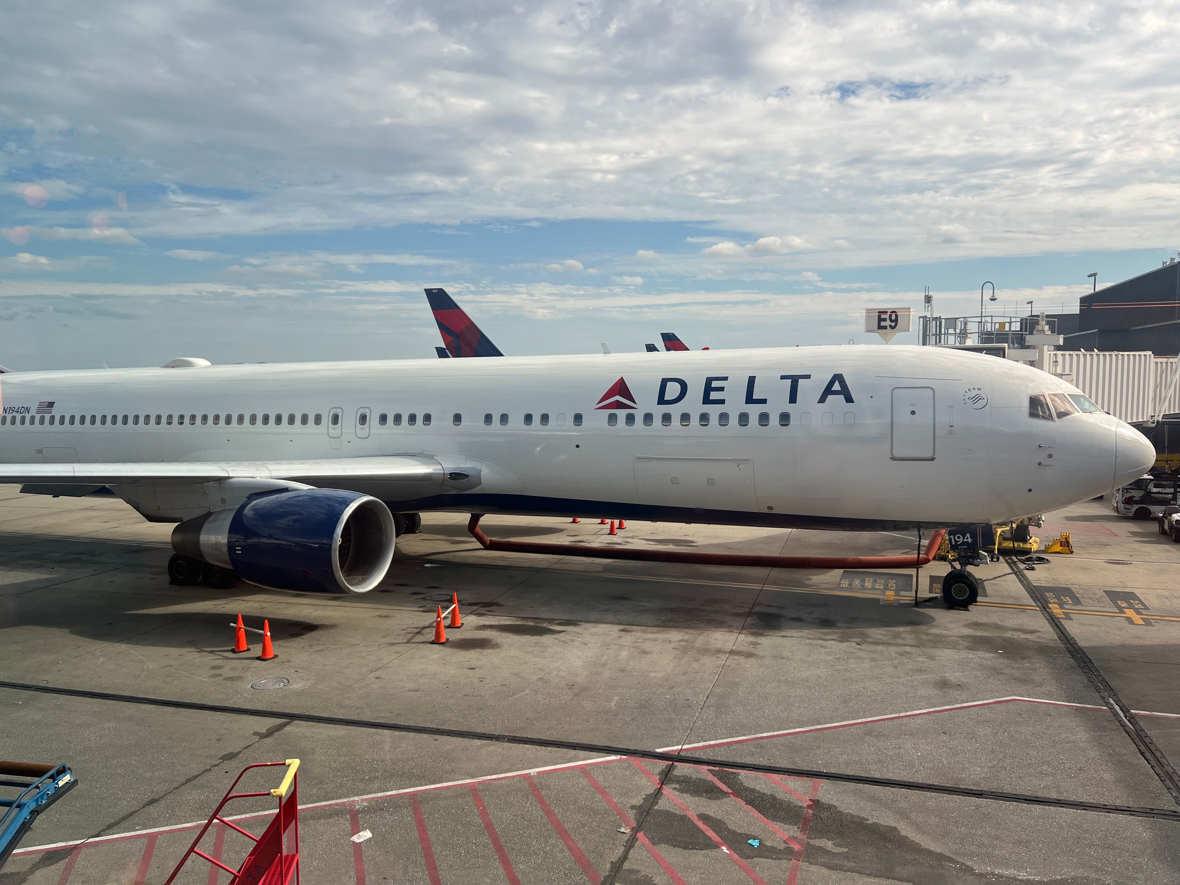 Delta Air Lines Boeing 767-300ER (N194DN) at Hartsfield-Jackson Atlanta International Airport. 