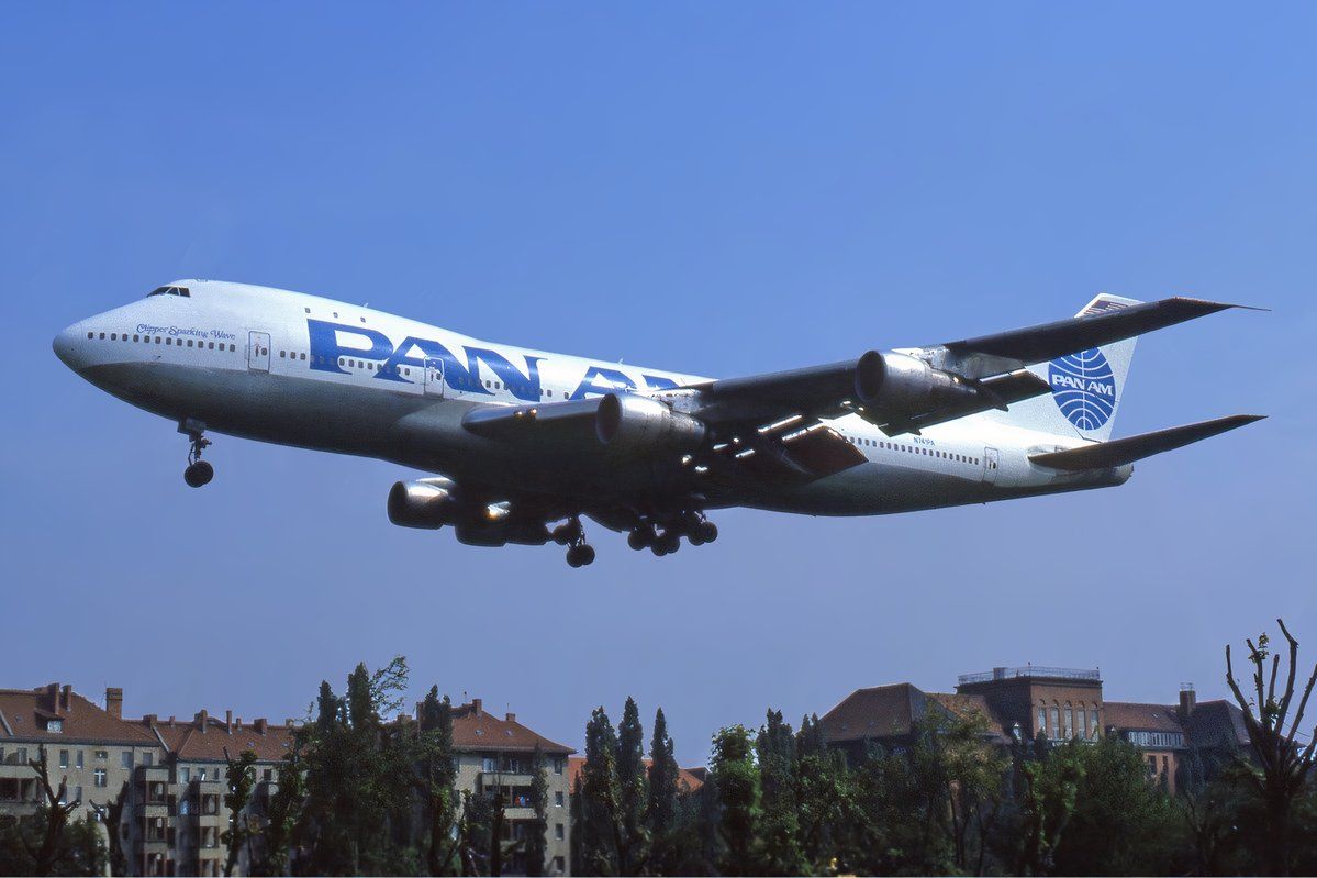 Pan_Am_Boeing_747-100_Manteufel (2)