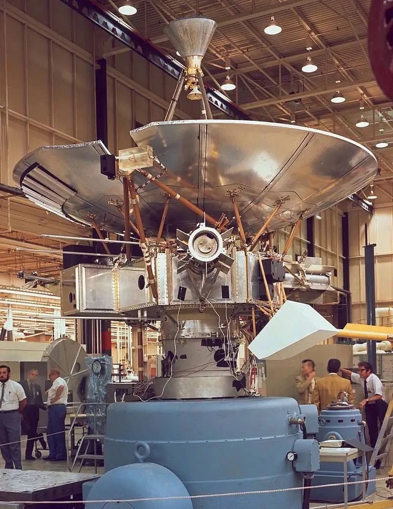 Photo of Pioneer 10 during assembly