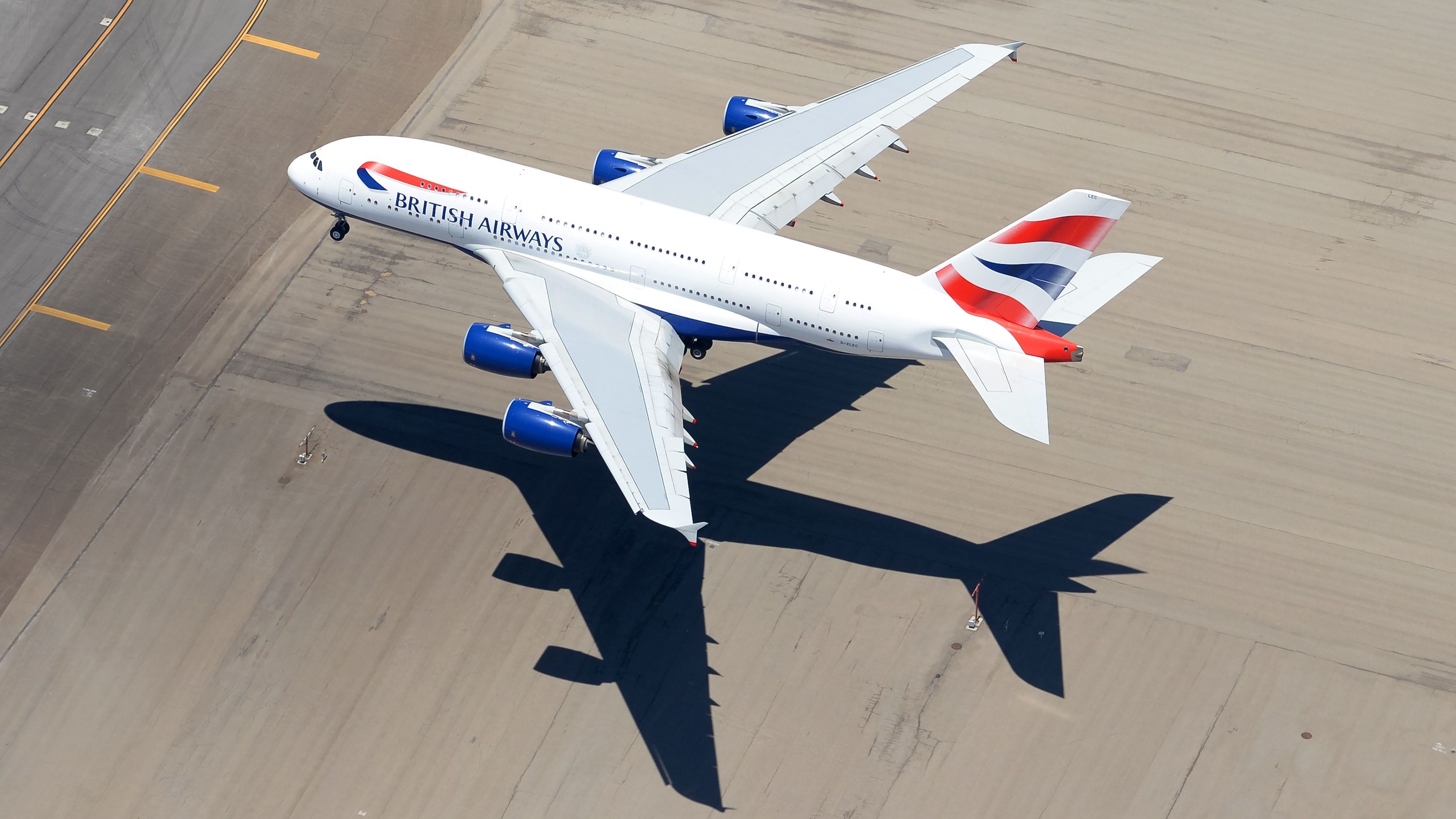 Airbus A380 of British Airways landing