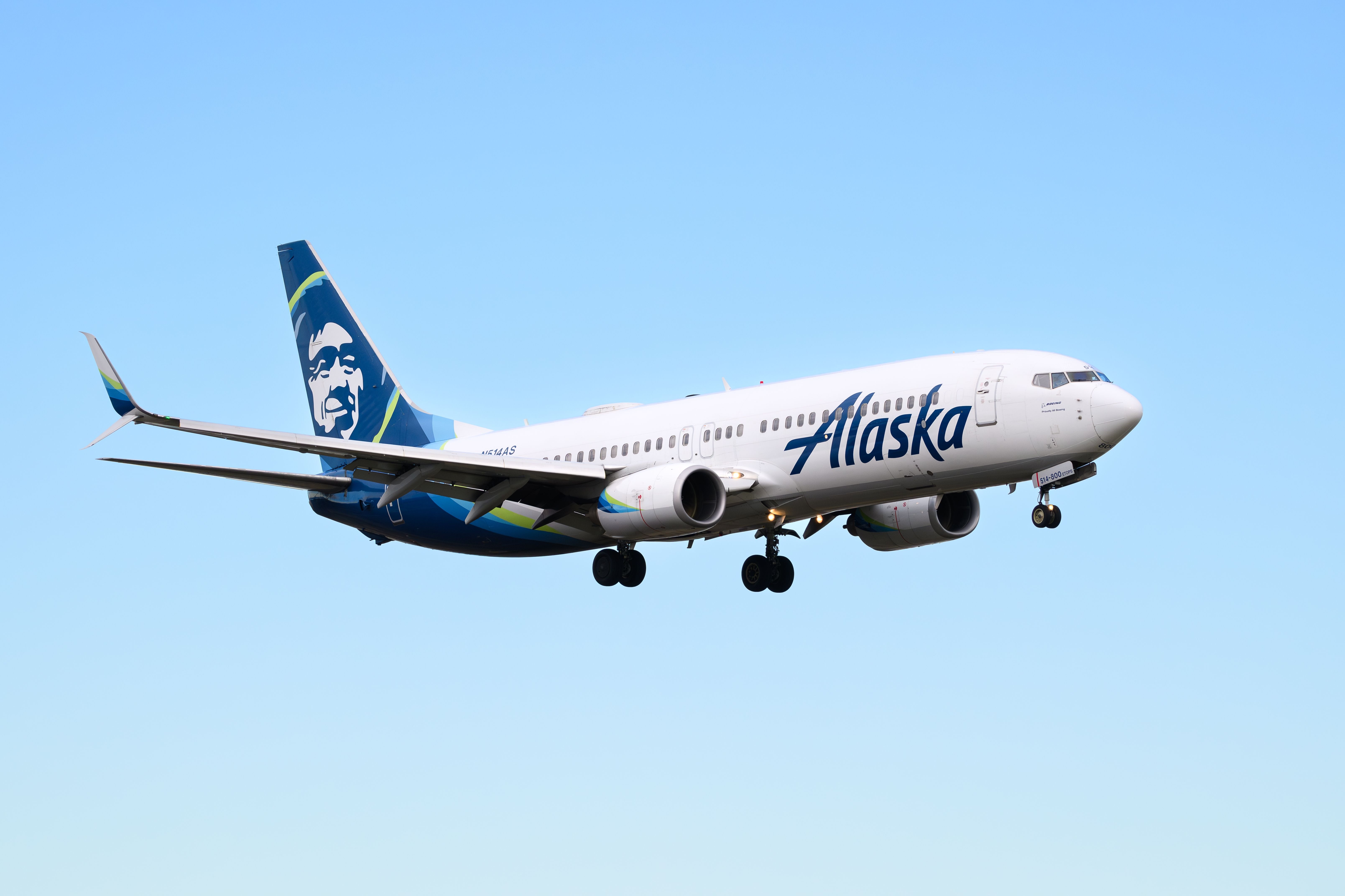 Alaska Airlines Boeing 737-890 (N514AS).