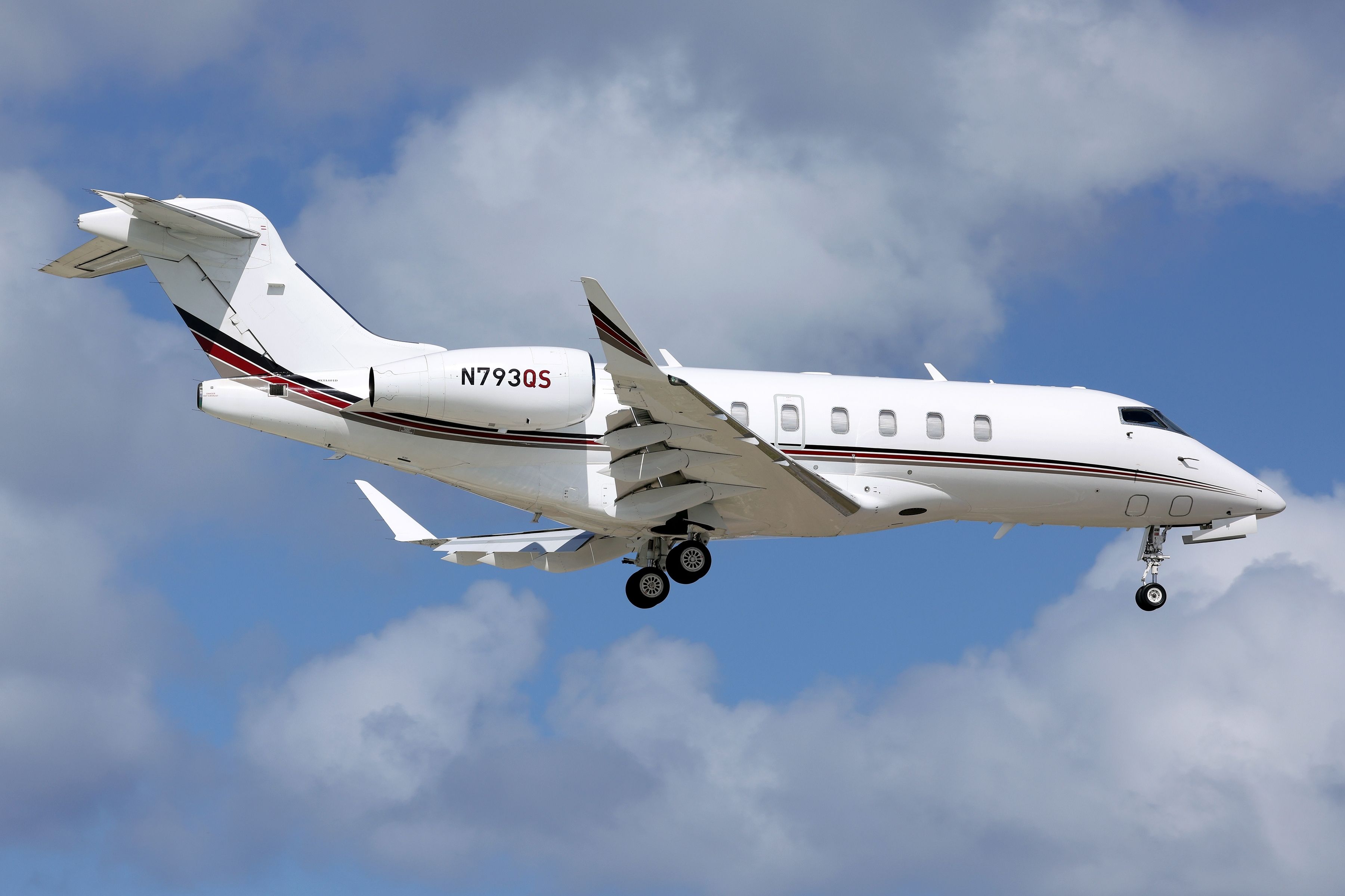 Netjets CL350