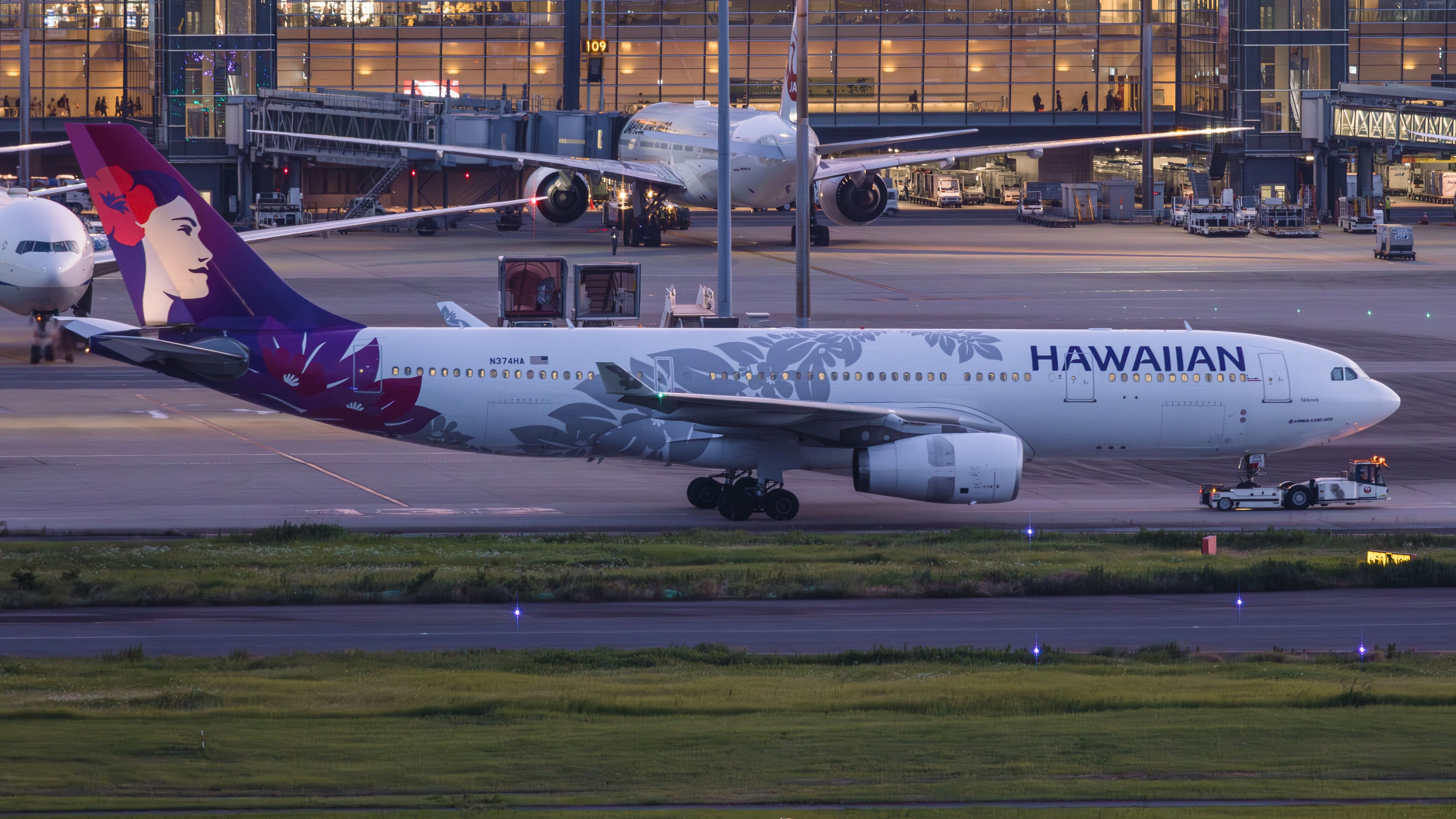 Hawaiian Airlines Completes Installation Of Starlink WiFi On