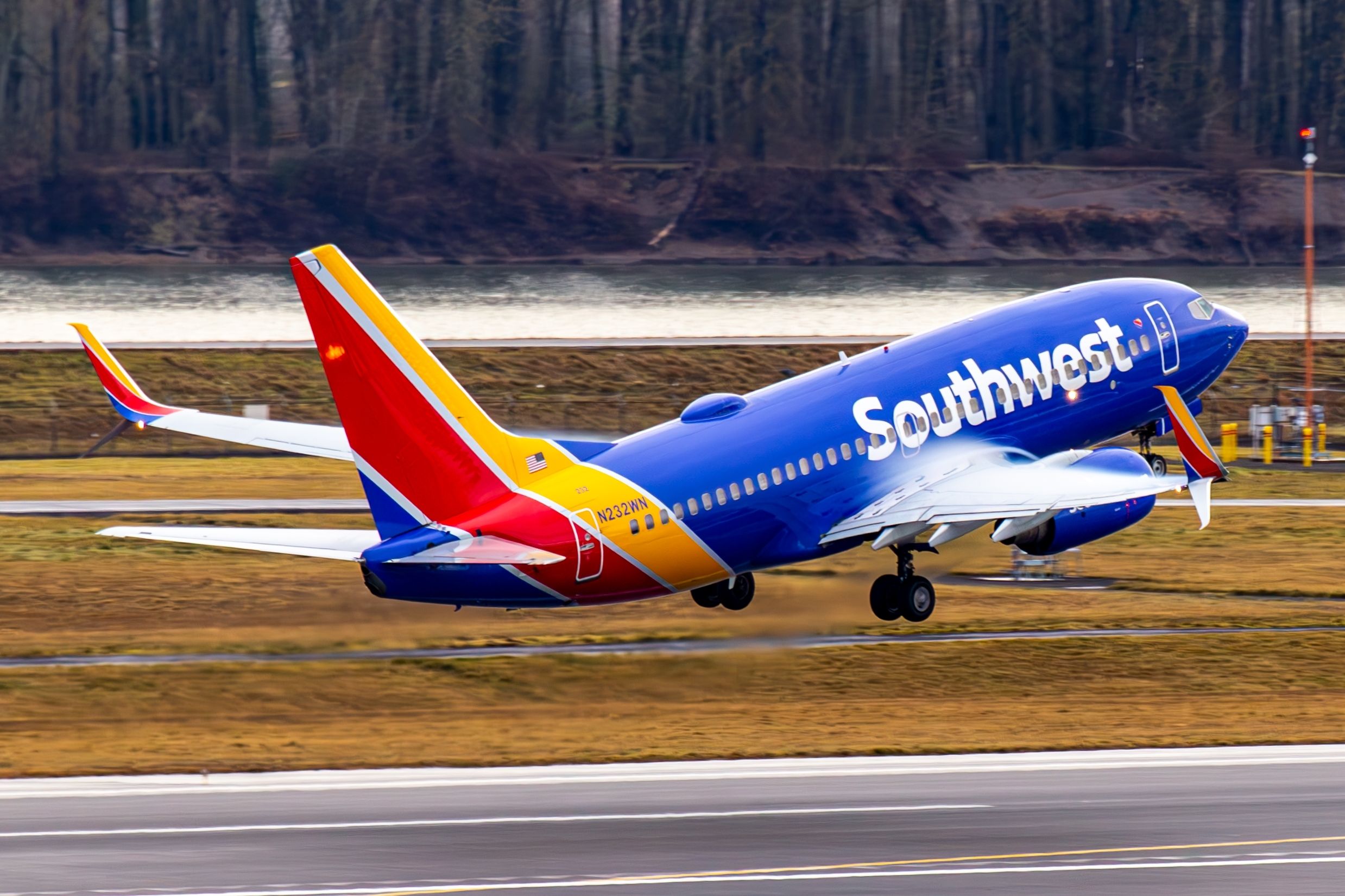 Southwest Airlines Boeing 737-7H4 (N232WN) taking off from Portland International Airport.