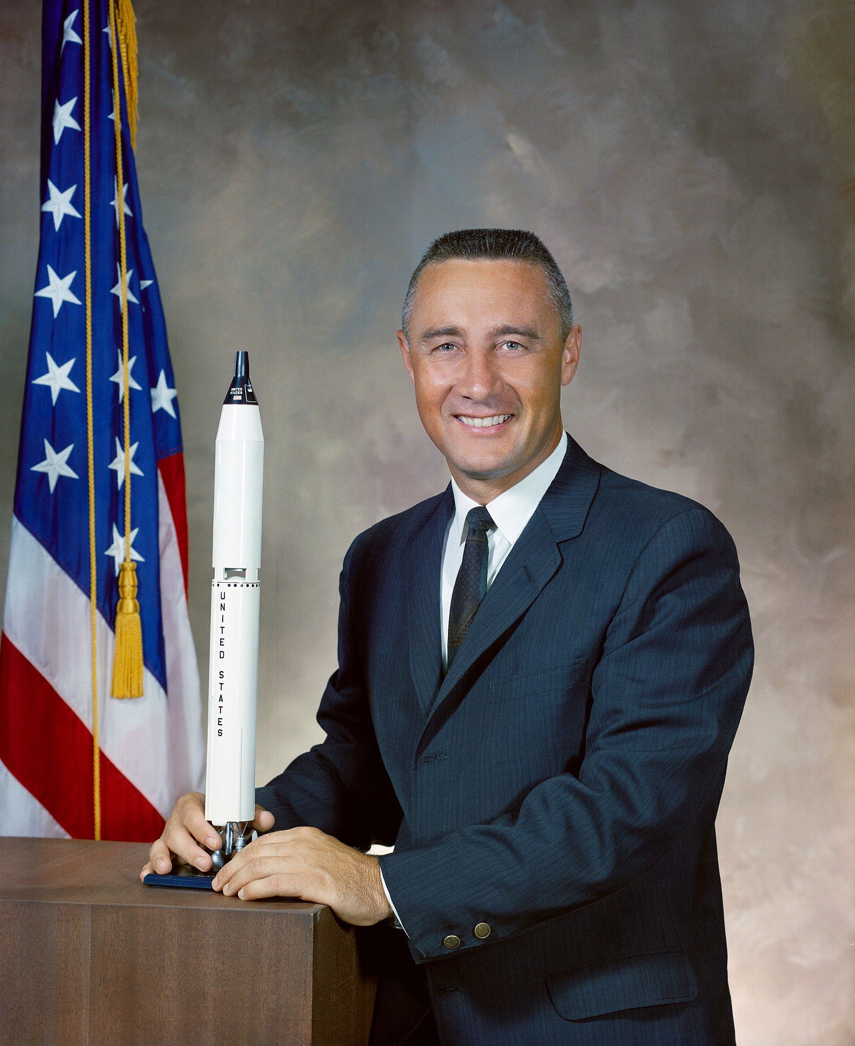 Virgil_I._(Gus)_Grissom_portrait