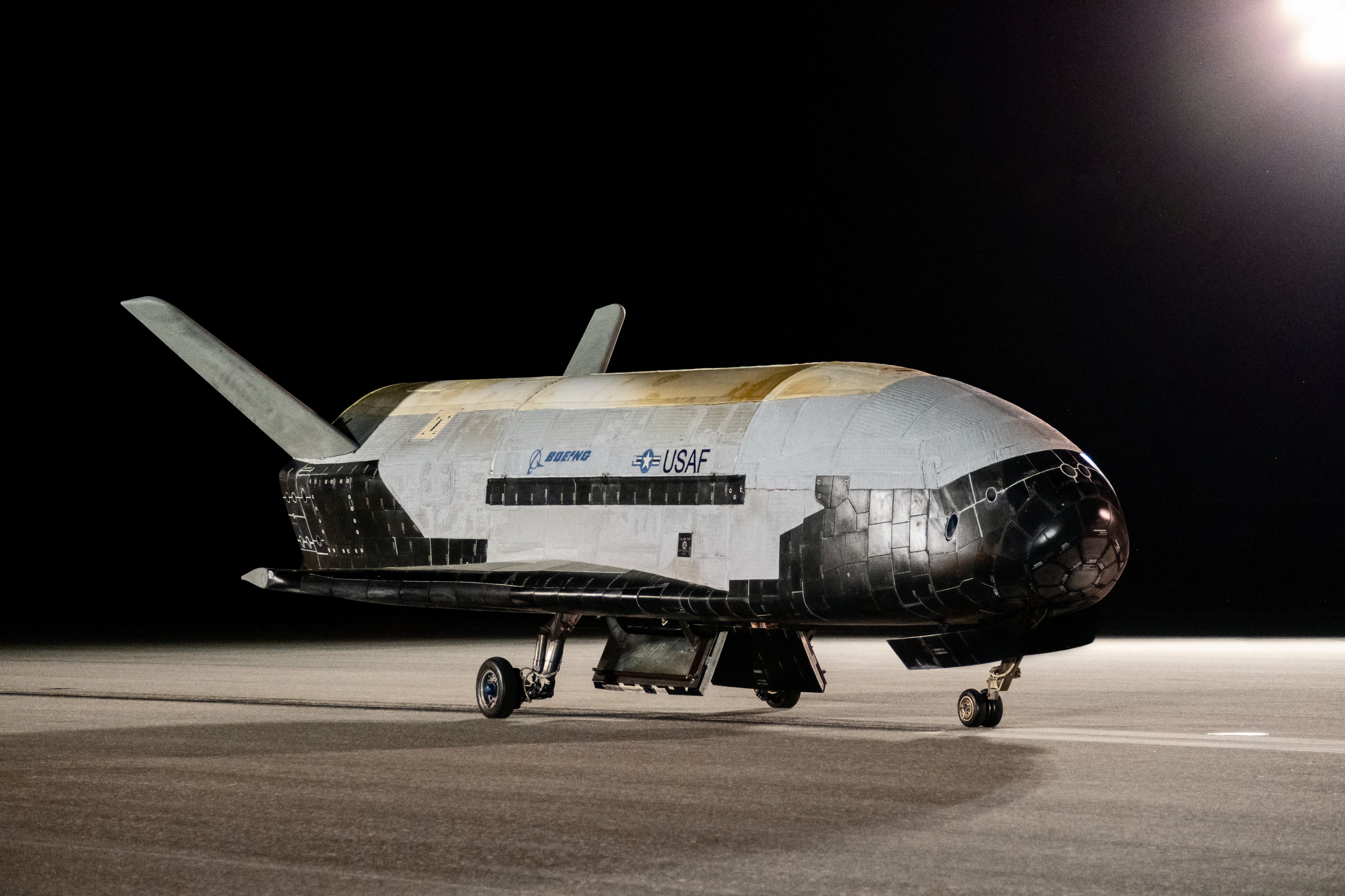 X-37B_concludes_sixth_mission_(221111-F-XX000-0002)