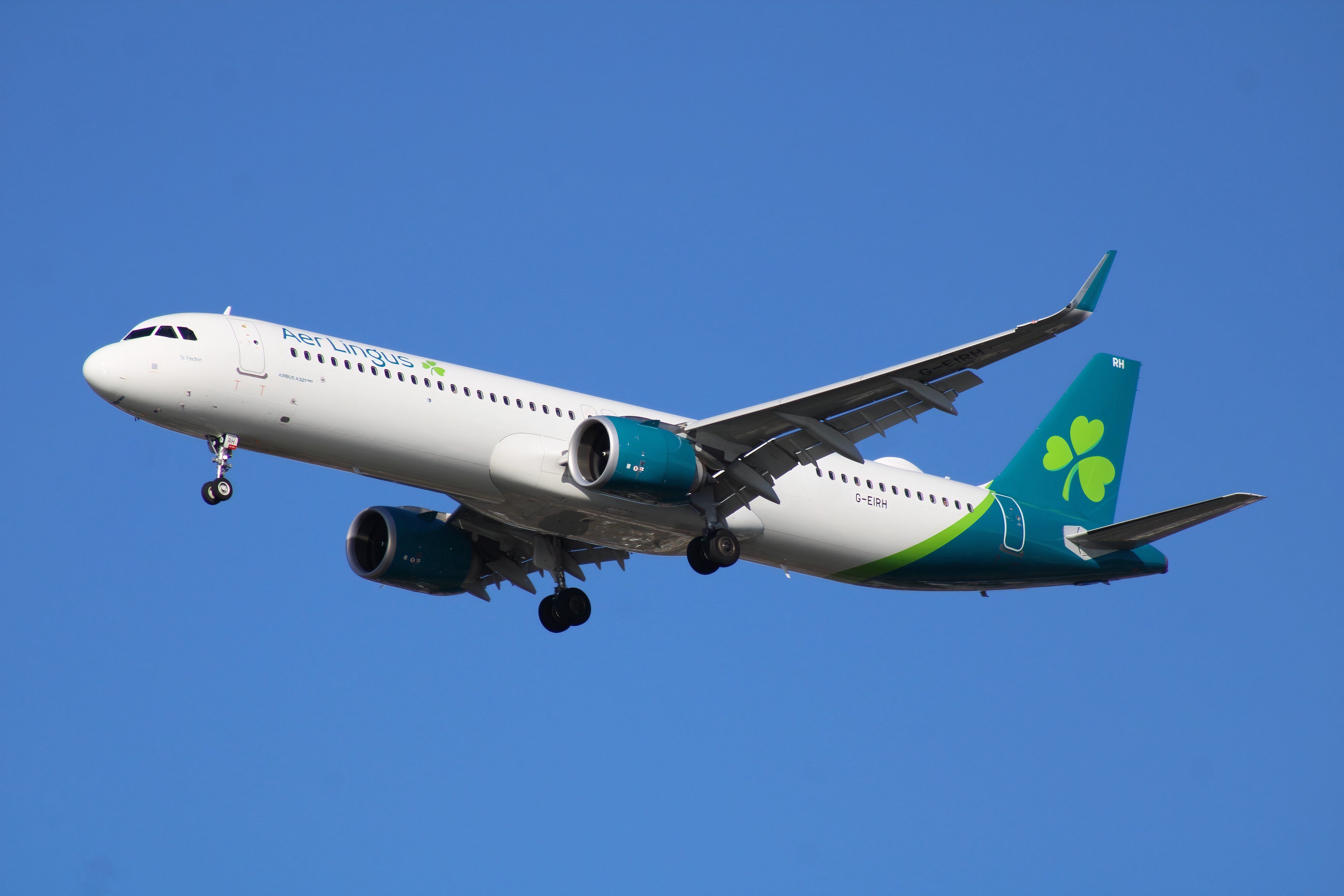 Ireland's Flag Carrier: The History Of Aer Lingus 