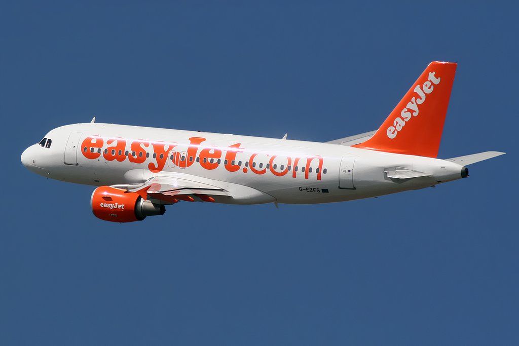 Airbus_A319_Easyjet