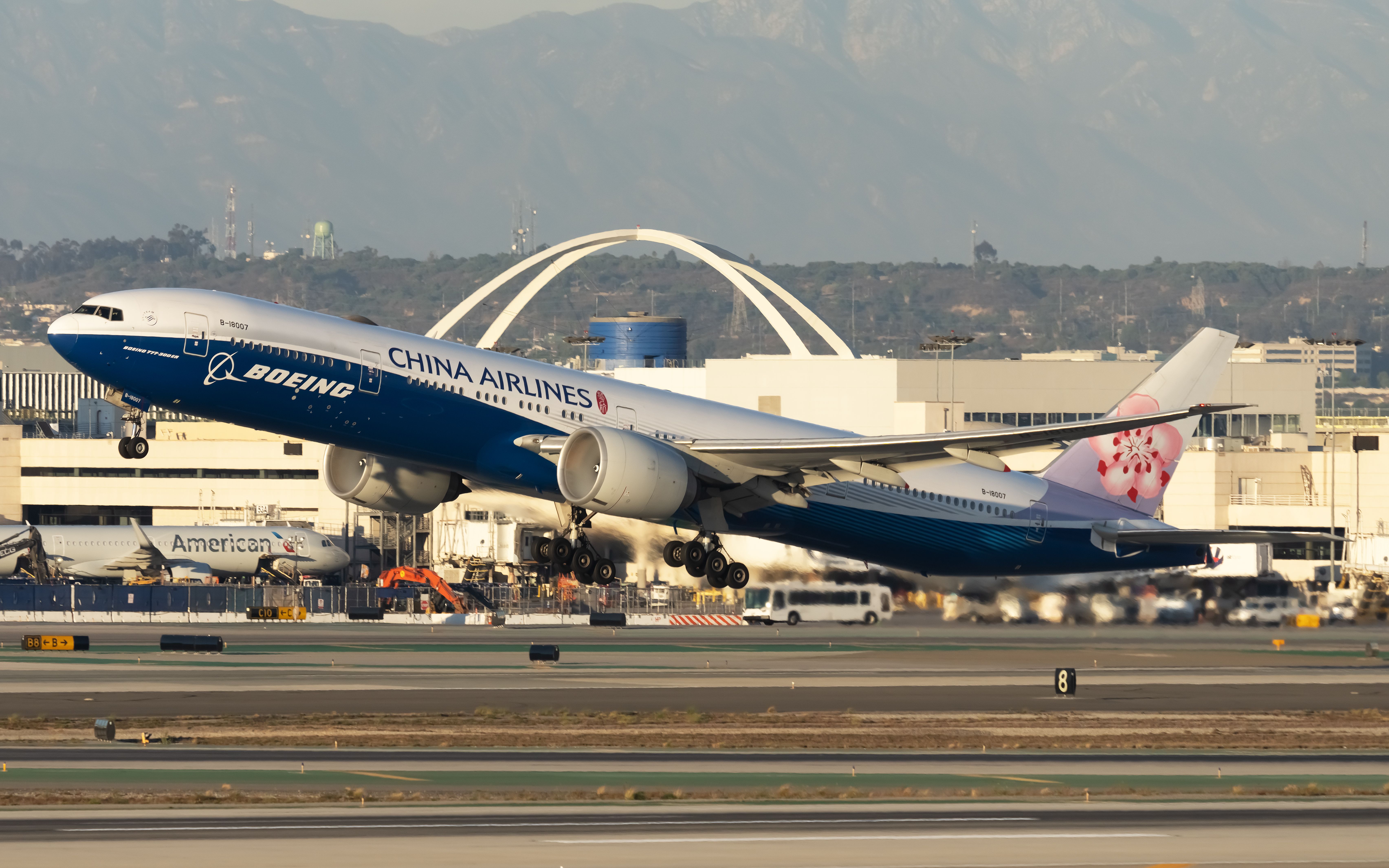 B-18007 China Airlines (Boeing Livery) Boeing 777-309(ER) (3)