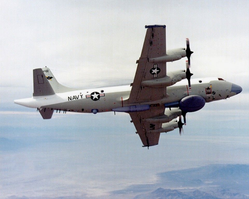 EP-3E_Orion_VQ-1_from_below