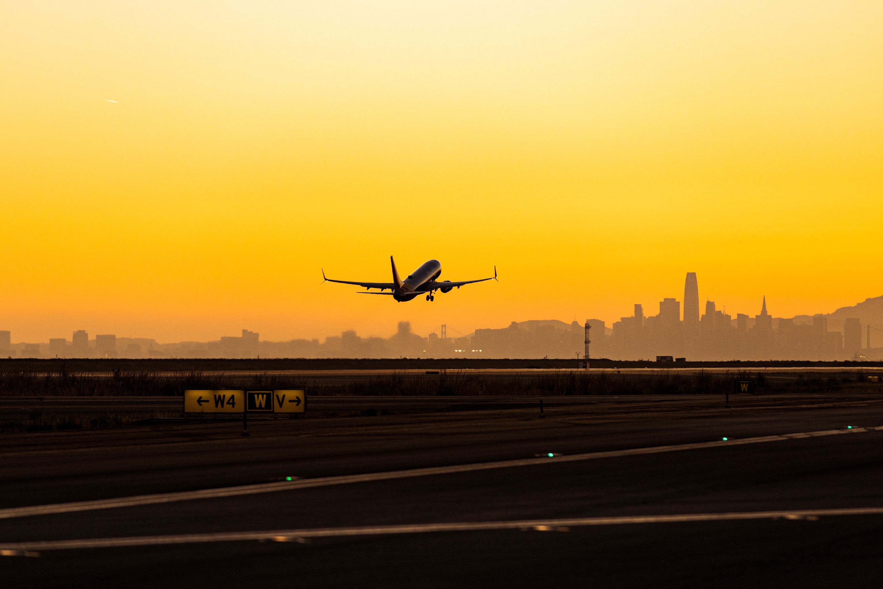 Southwest Airlines Boeing 737-800 departing from San Francisco Bay Oakland International Airport.